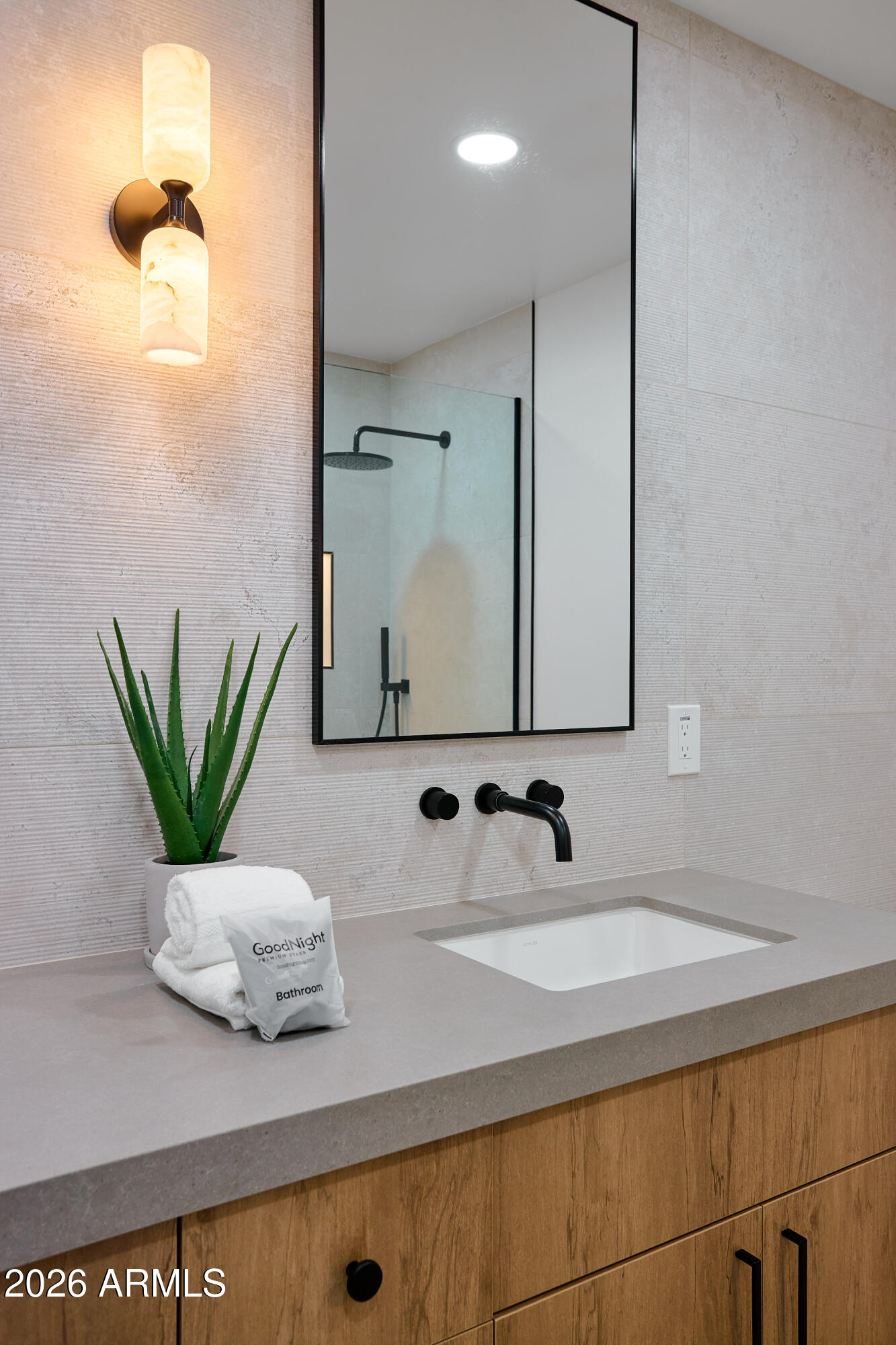 6242 E REDFIELD Road