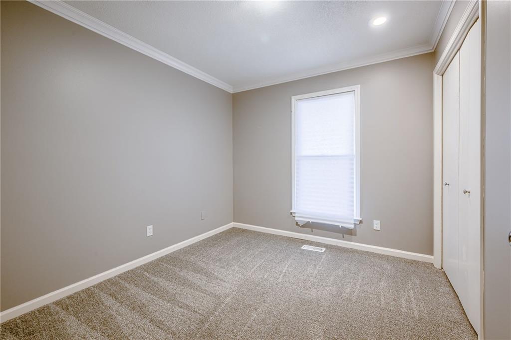 8019 N Brooklyn Avenue