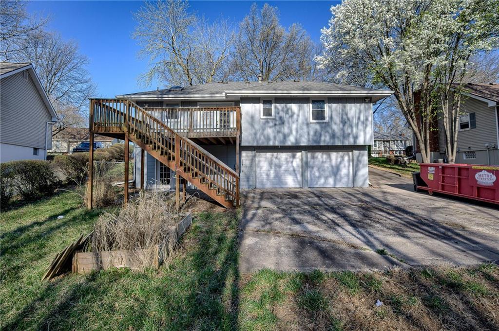 8019 N Brooklyn Avenue