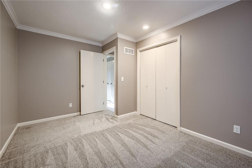 8019 N Brooklyn Avenue