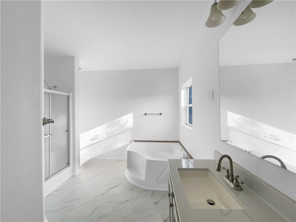 12207 N Pomona Avenue