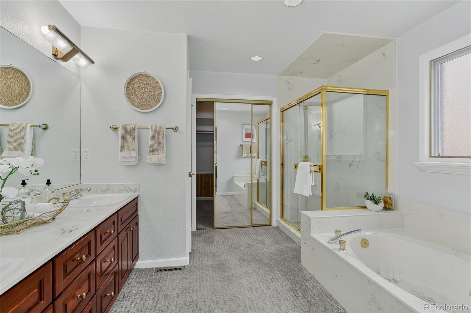 10316 Meade Loop