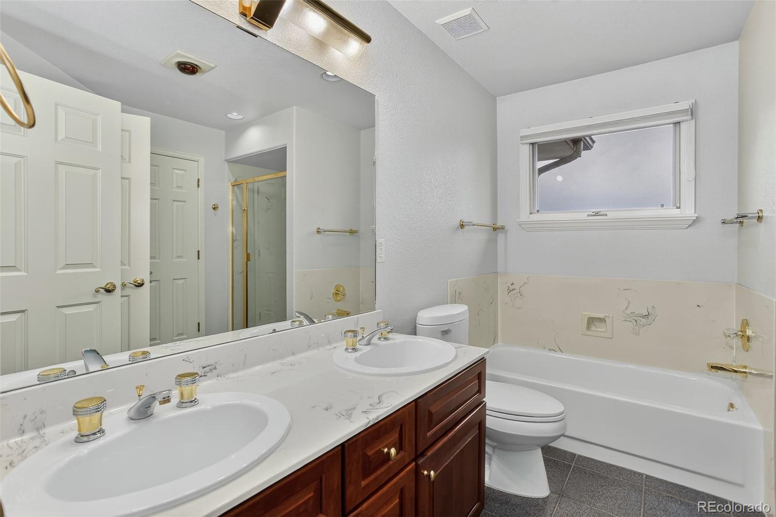 10316 Meade Loop