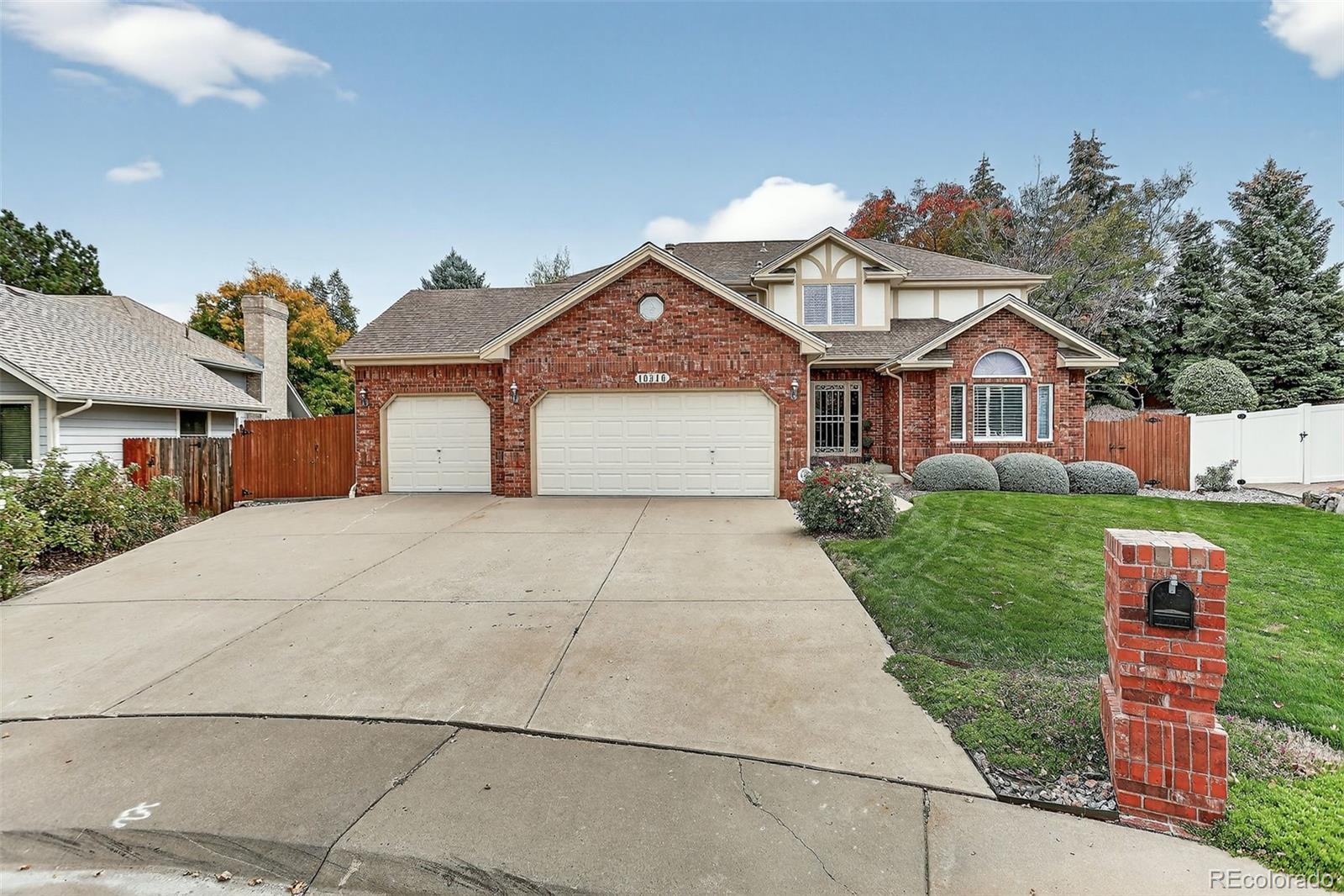 10316 Meade Loop