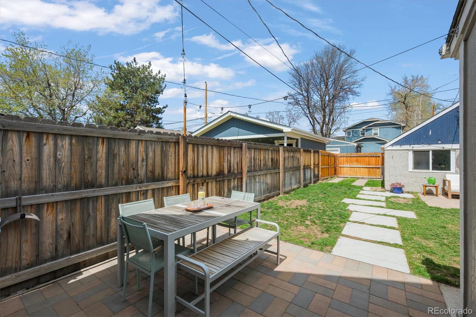 3317 W 37th Avenue