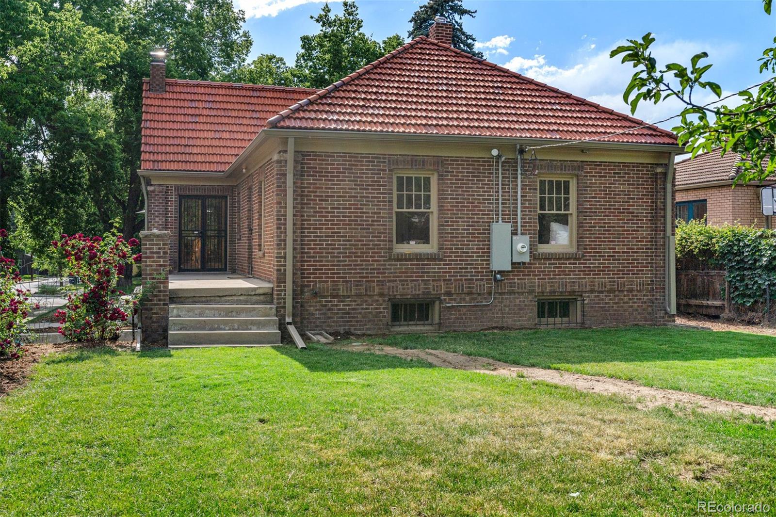 1600 Jasmine Street