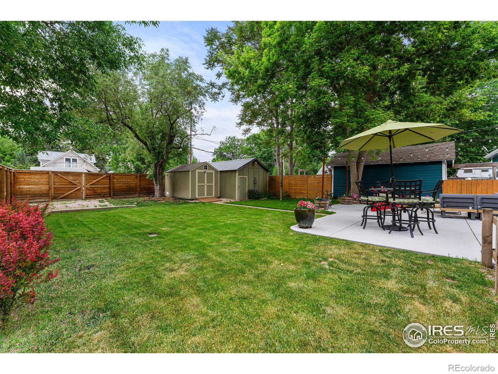 725 E 4th Street