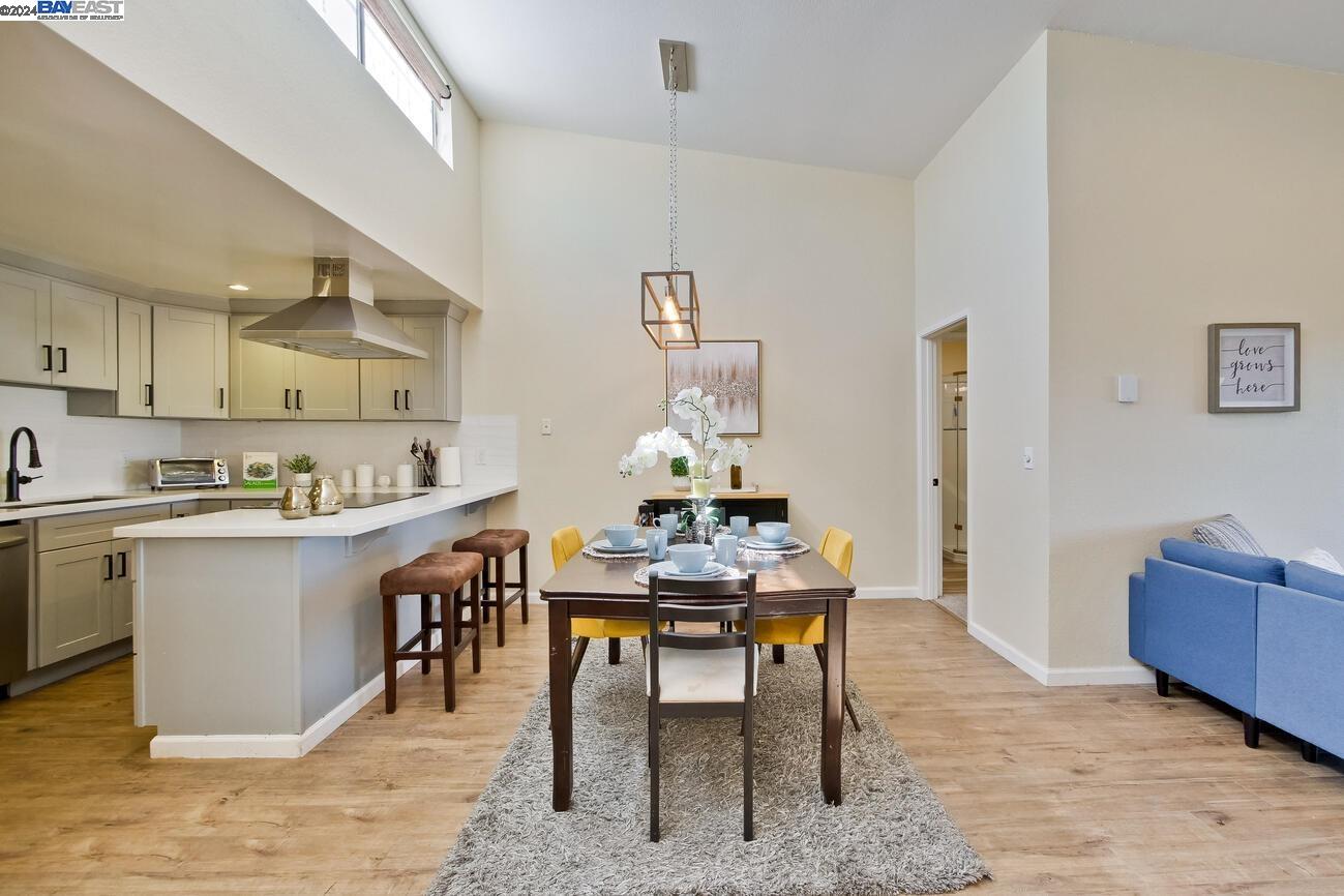 398 Parrott St # 304