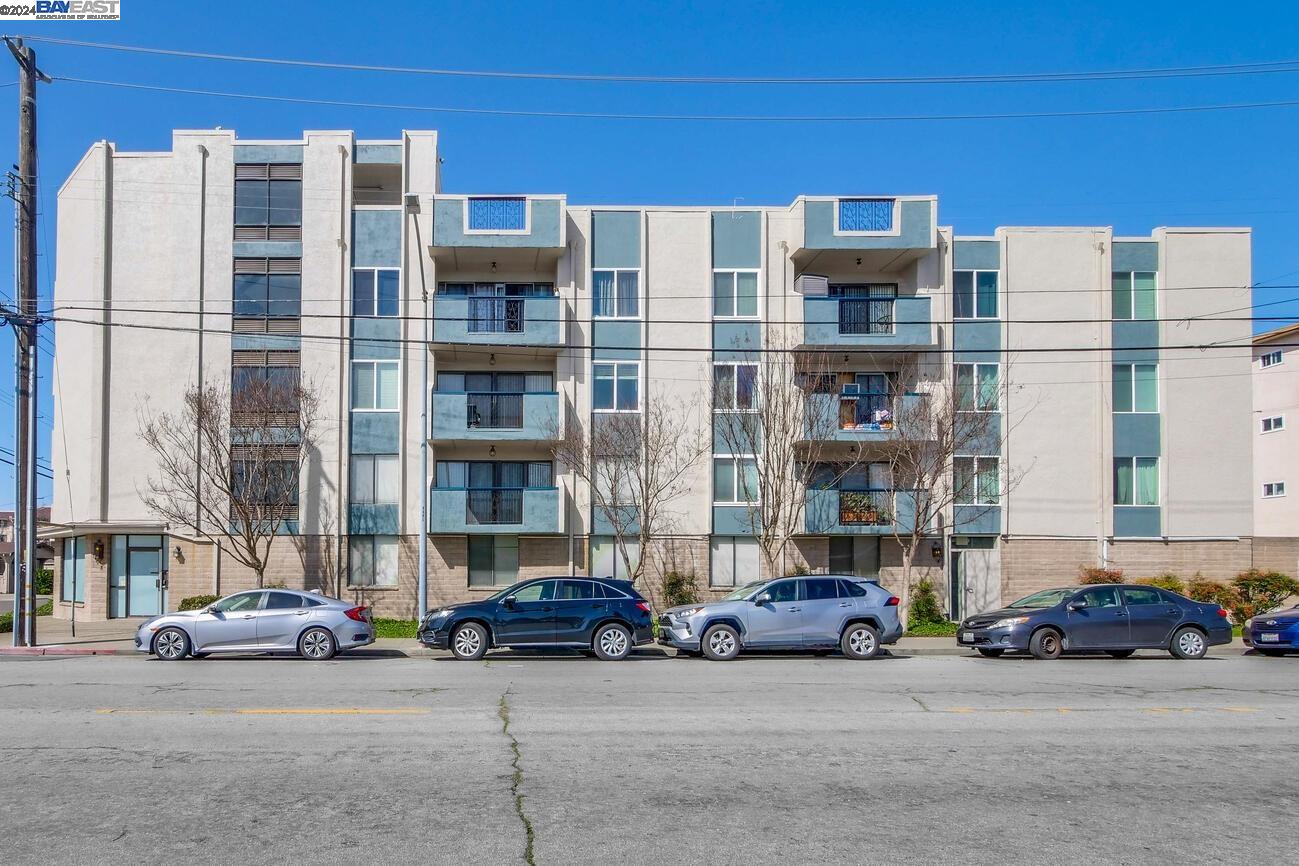 398 Parrott St # 304