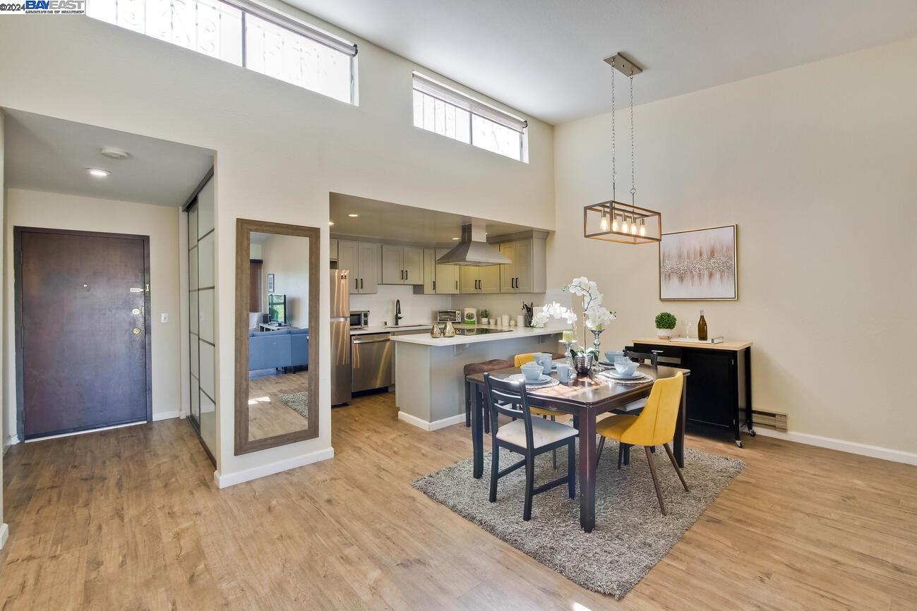 398 Parrott St # 304