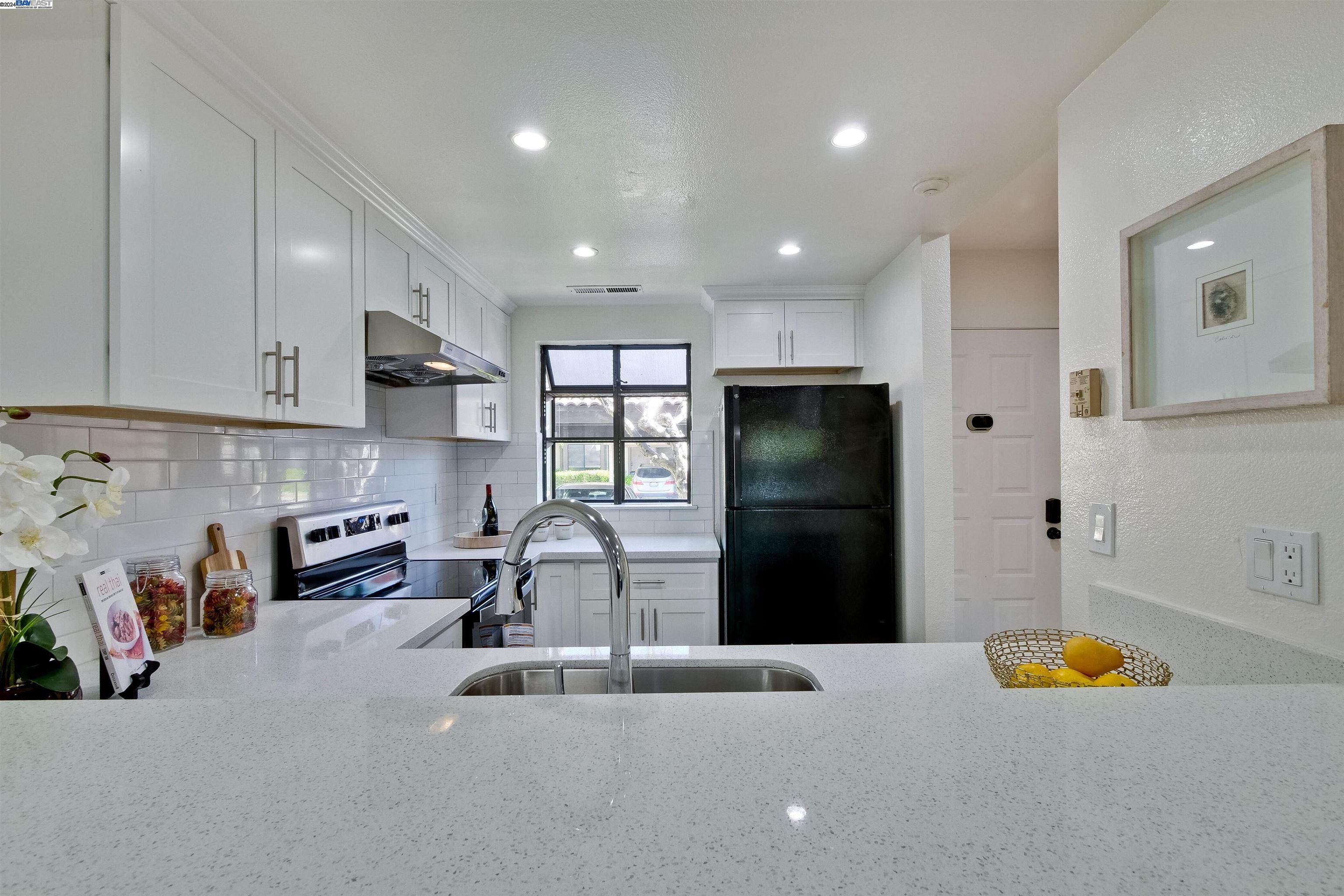 6267 Joaquin Murieta Ave # D