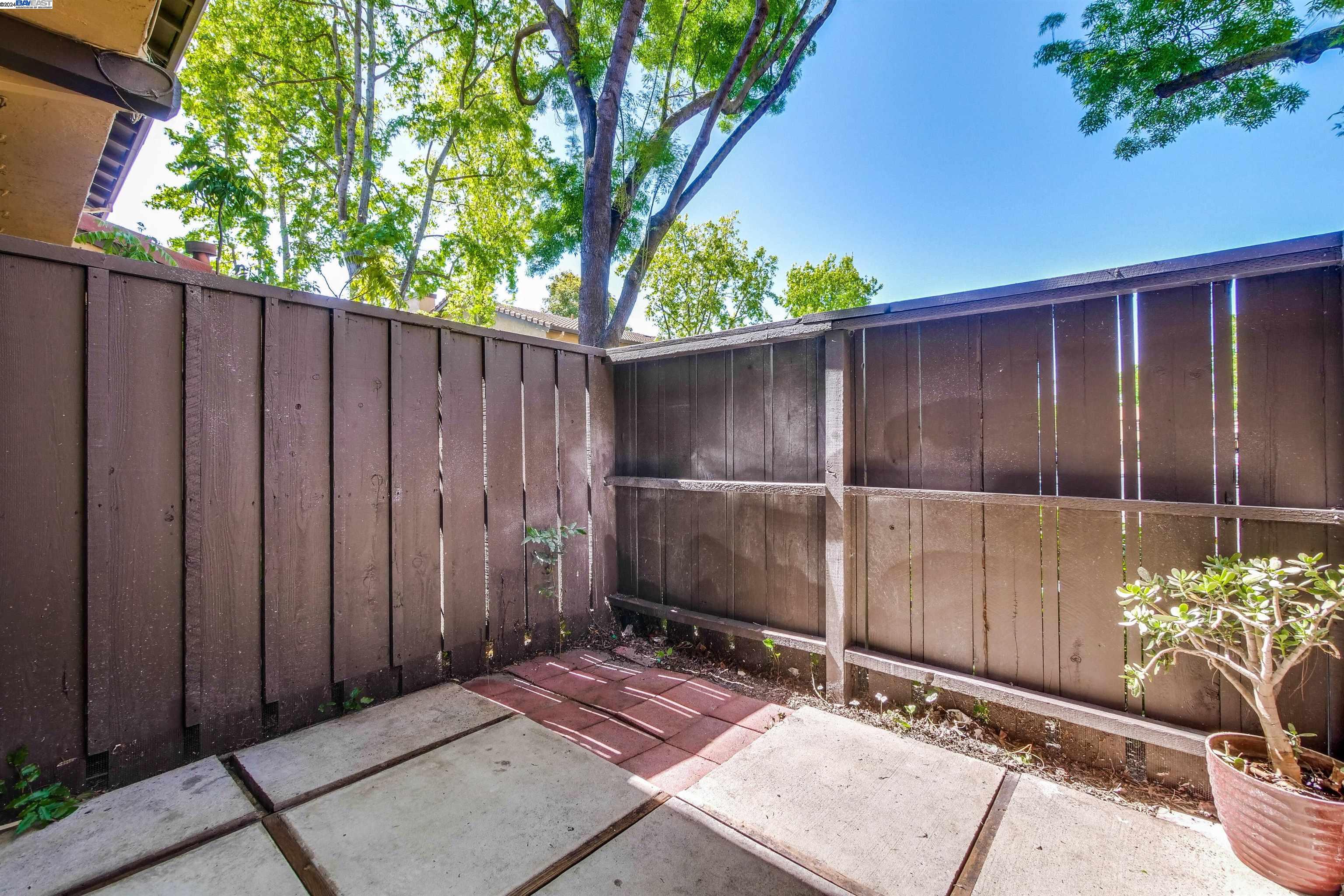 6267 Joaquin Murieta Ave # D