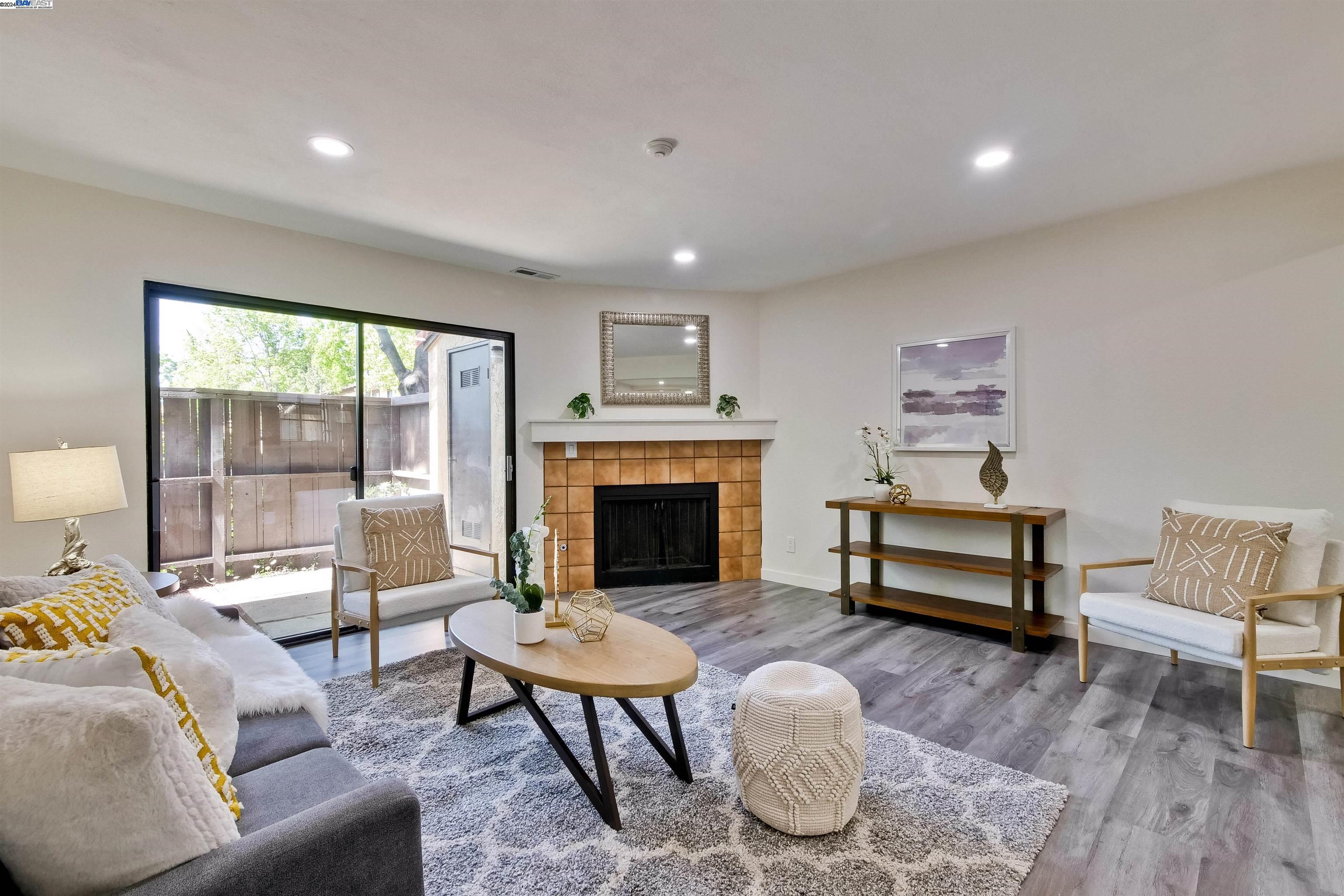 6267 Joaquin Murieta Ave # D