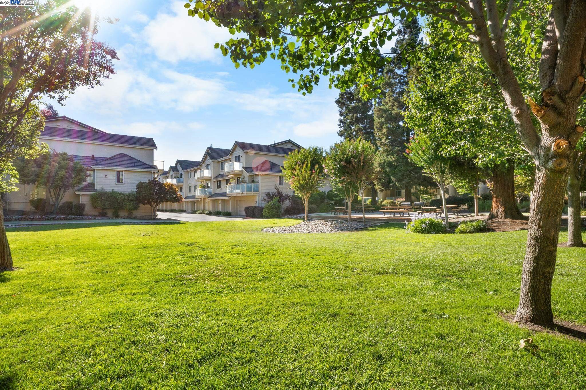 2030 Fostoria Cir