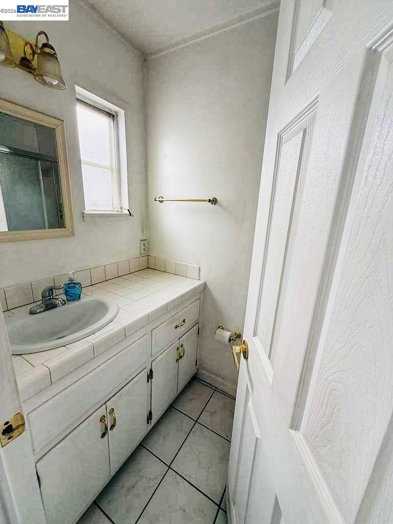 3231 Vineyard Ave SPC 14