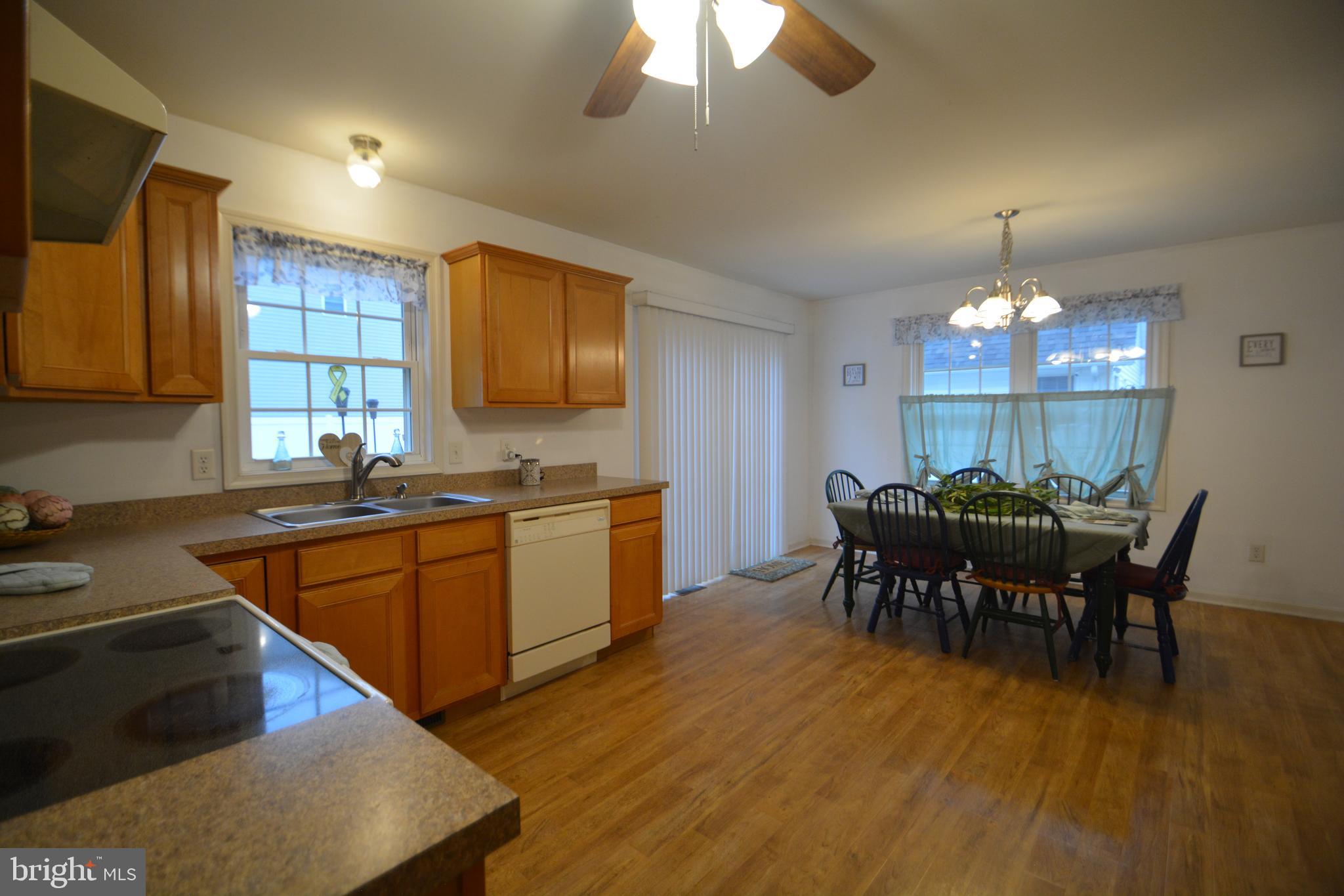 608 LEXINGTON AVENUE