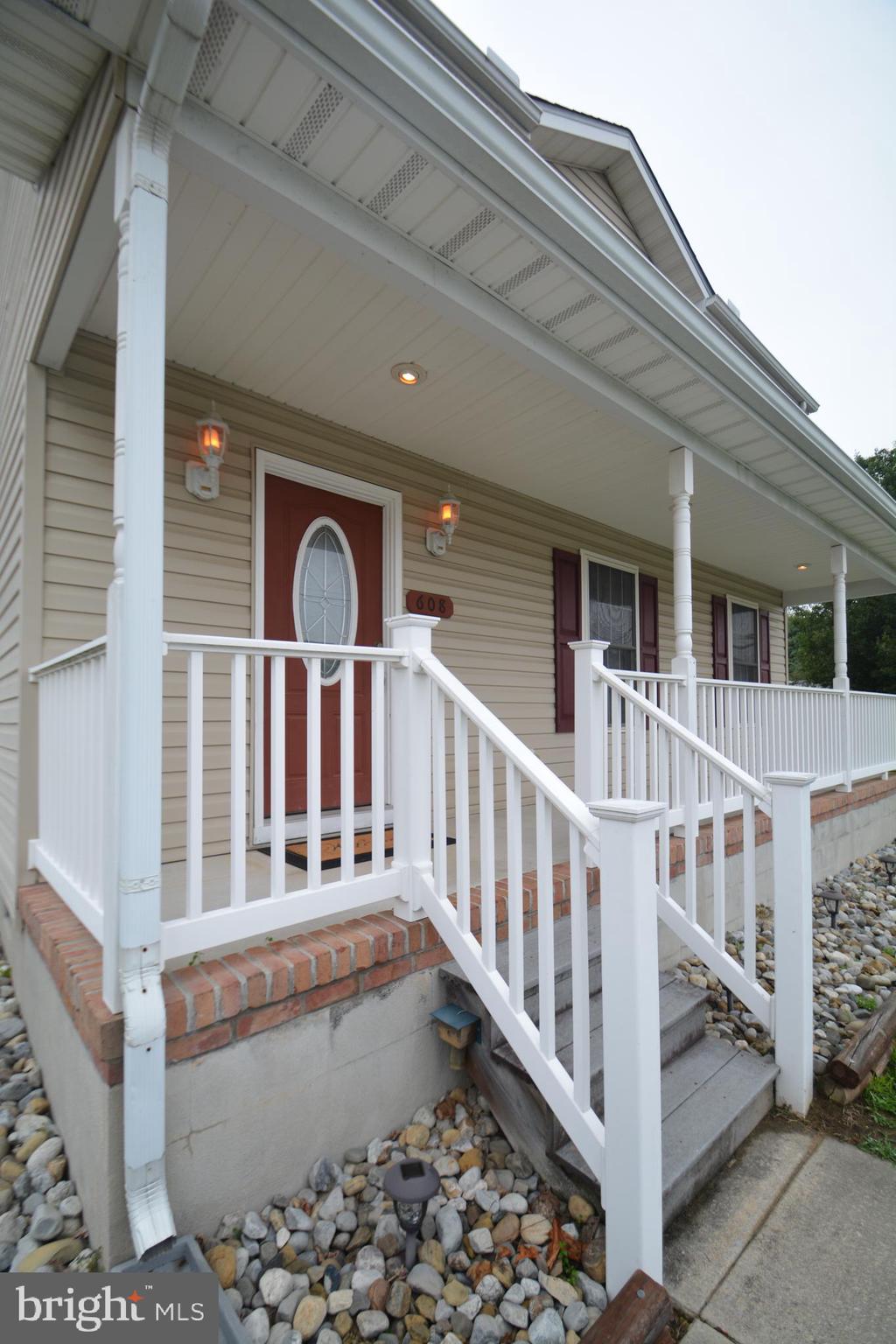 608 LEXINGTON AVENUE