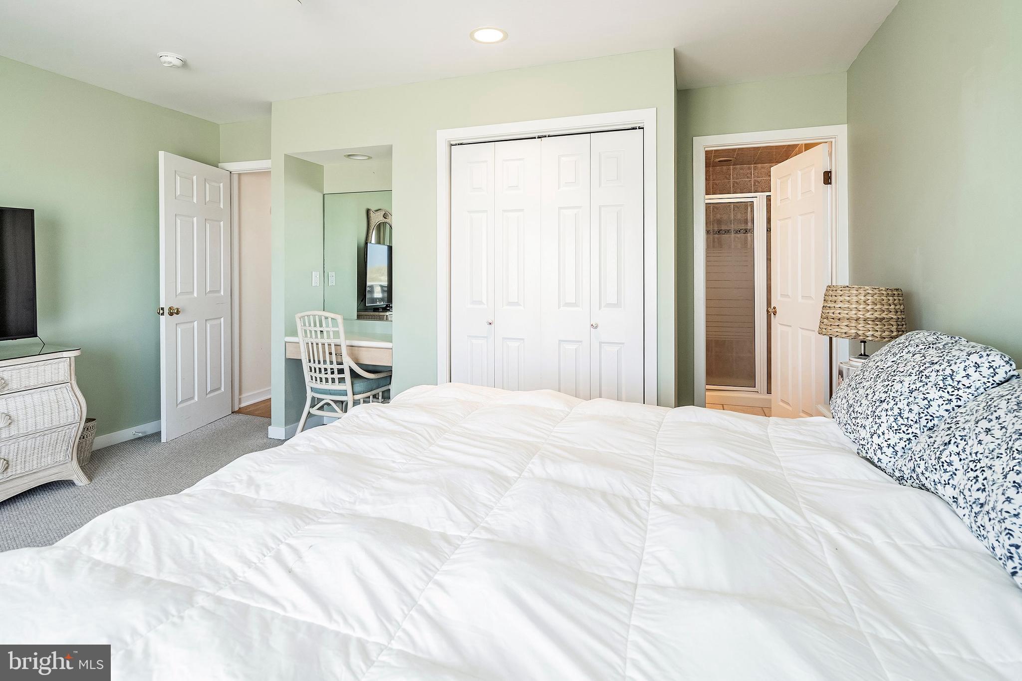 4405 Long Beach Blvd