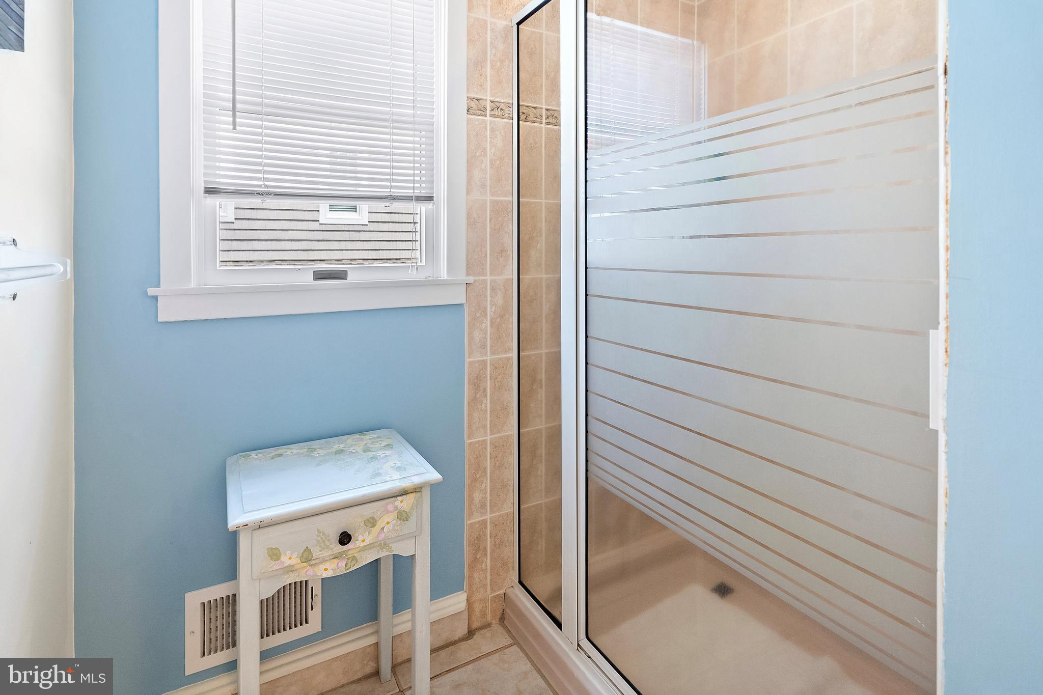 4405 Long Beach Blvd