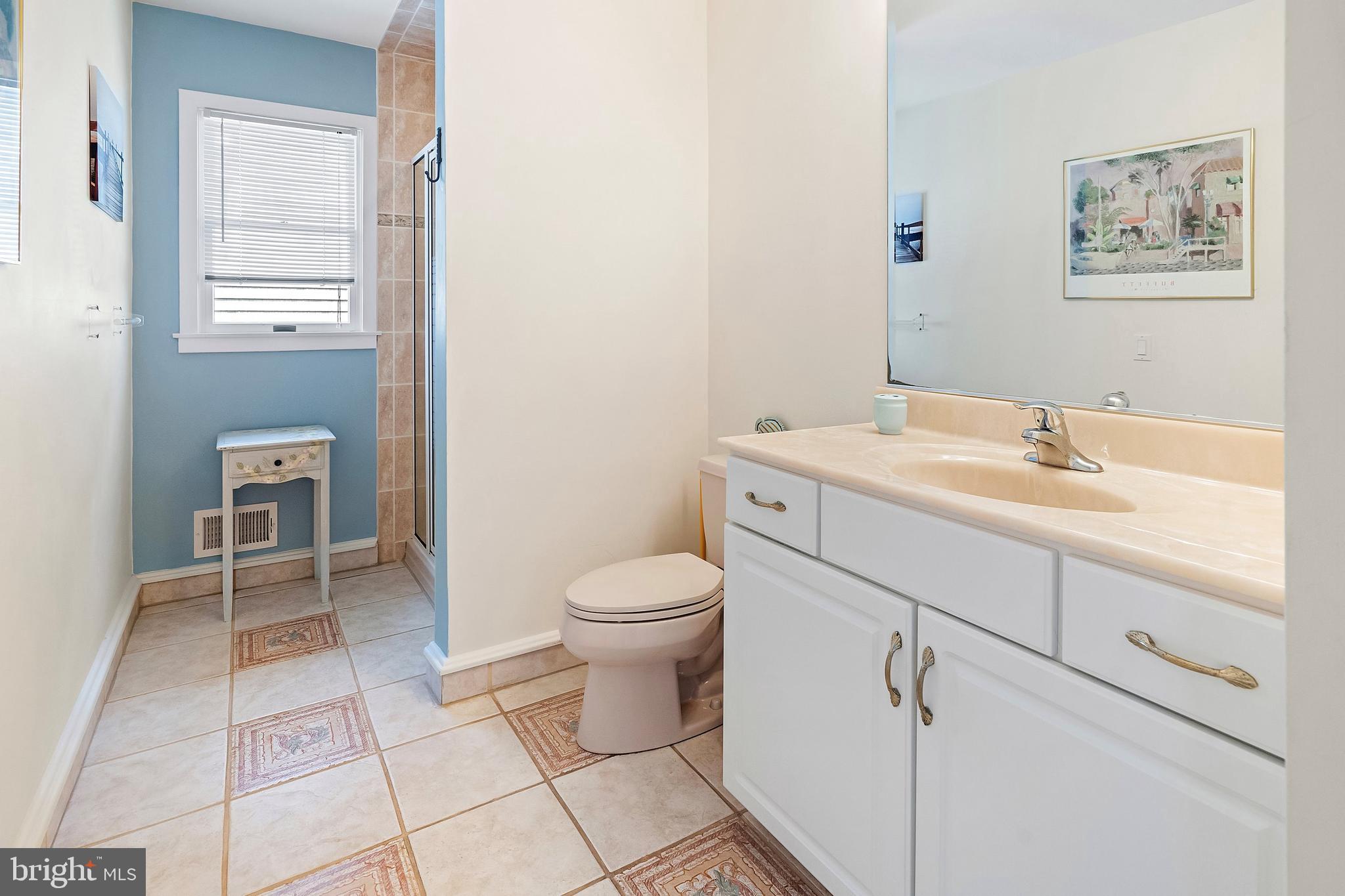 4405 Long Beach Blvd