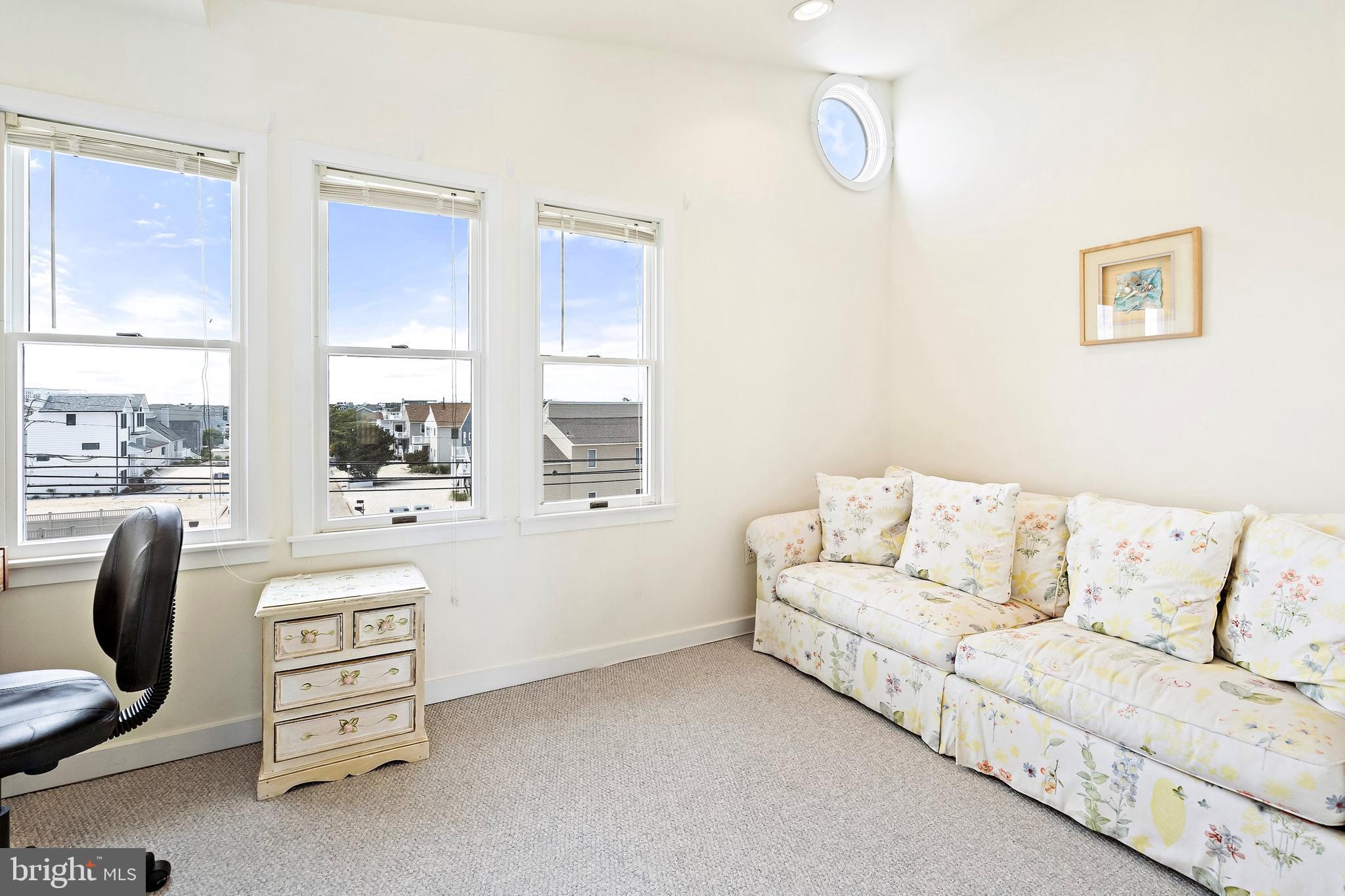 4405 Long Beach Blvd