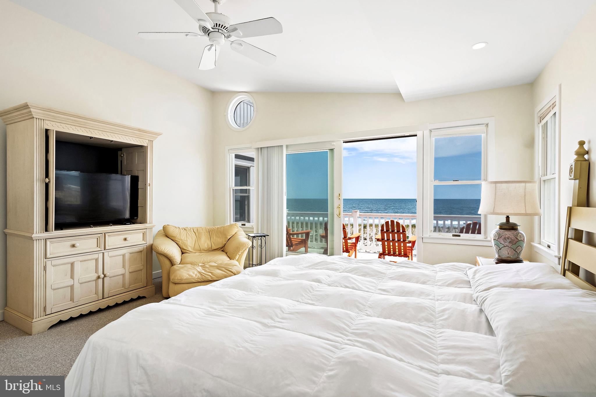 4405 Long Beach Blvd