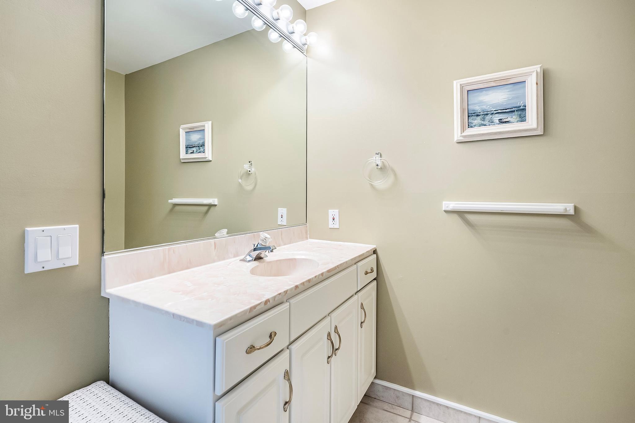 4405 Long Beach Blvd