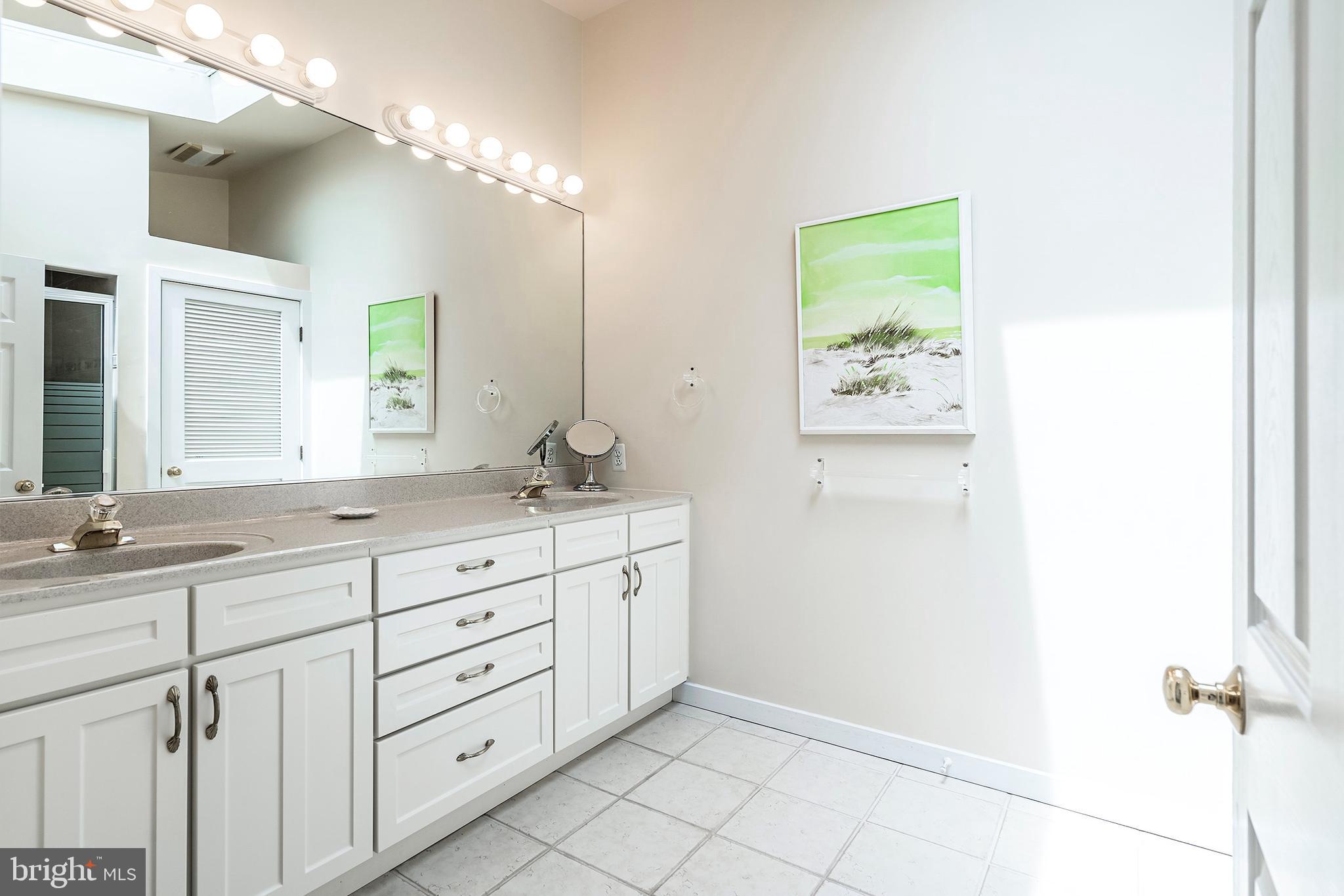 4405 Long Beach Blvd