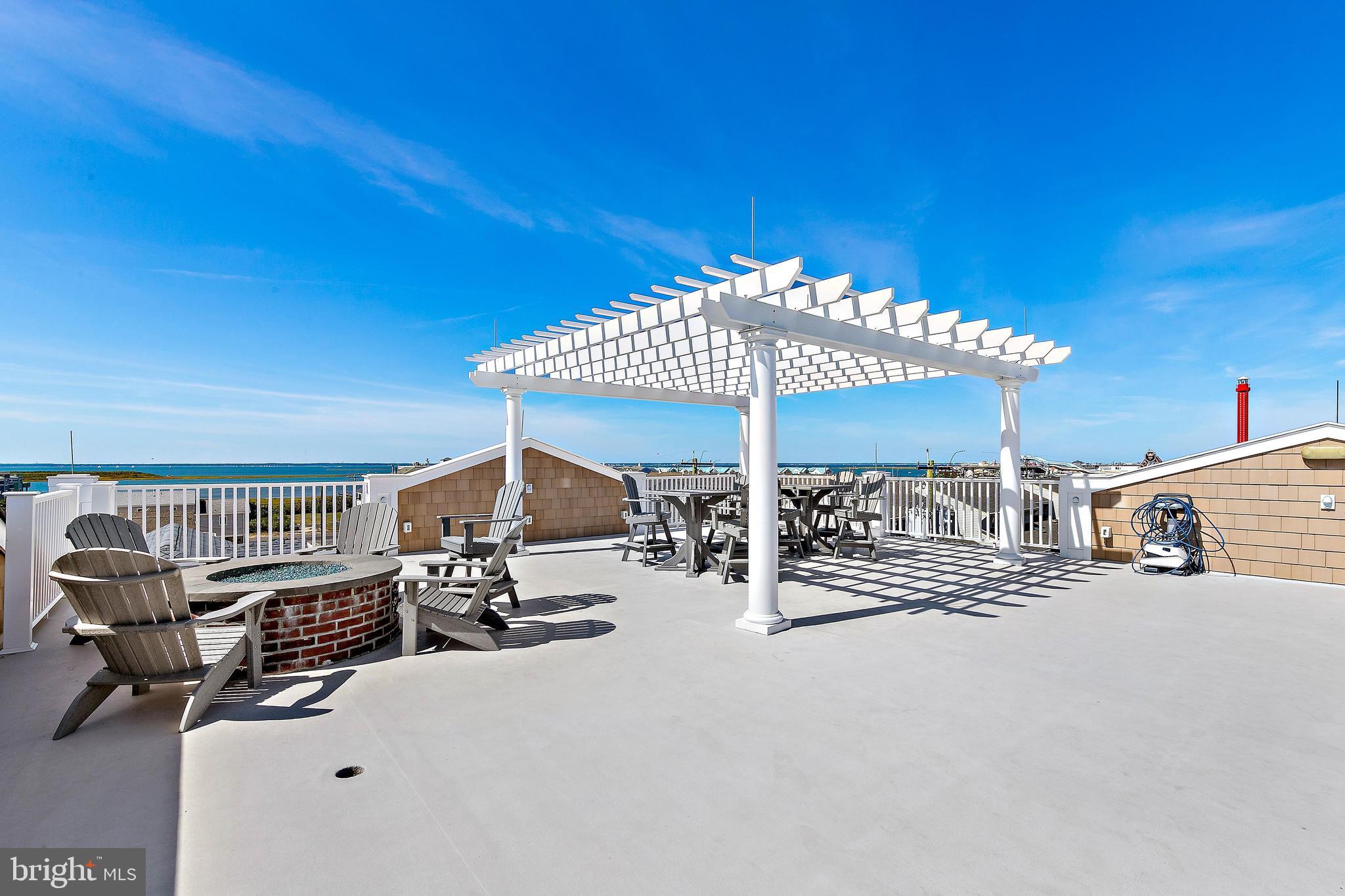 510 N Bay Ave #202