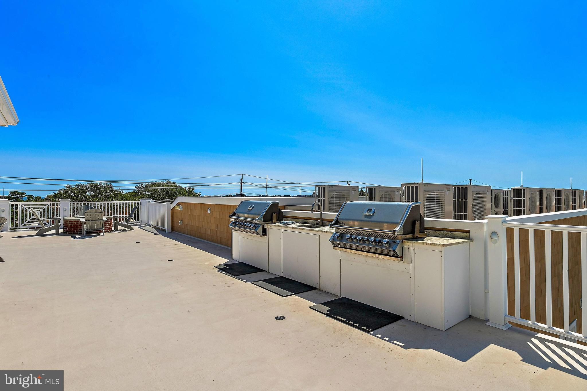 510 N Bay Ave #202