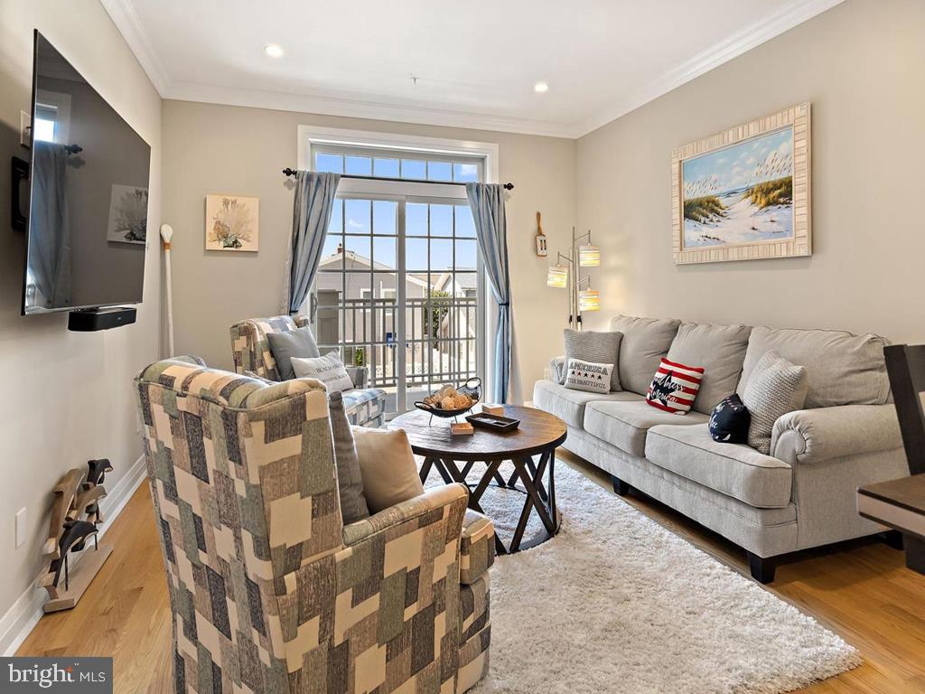 510 N Bay Ave #202