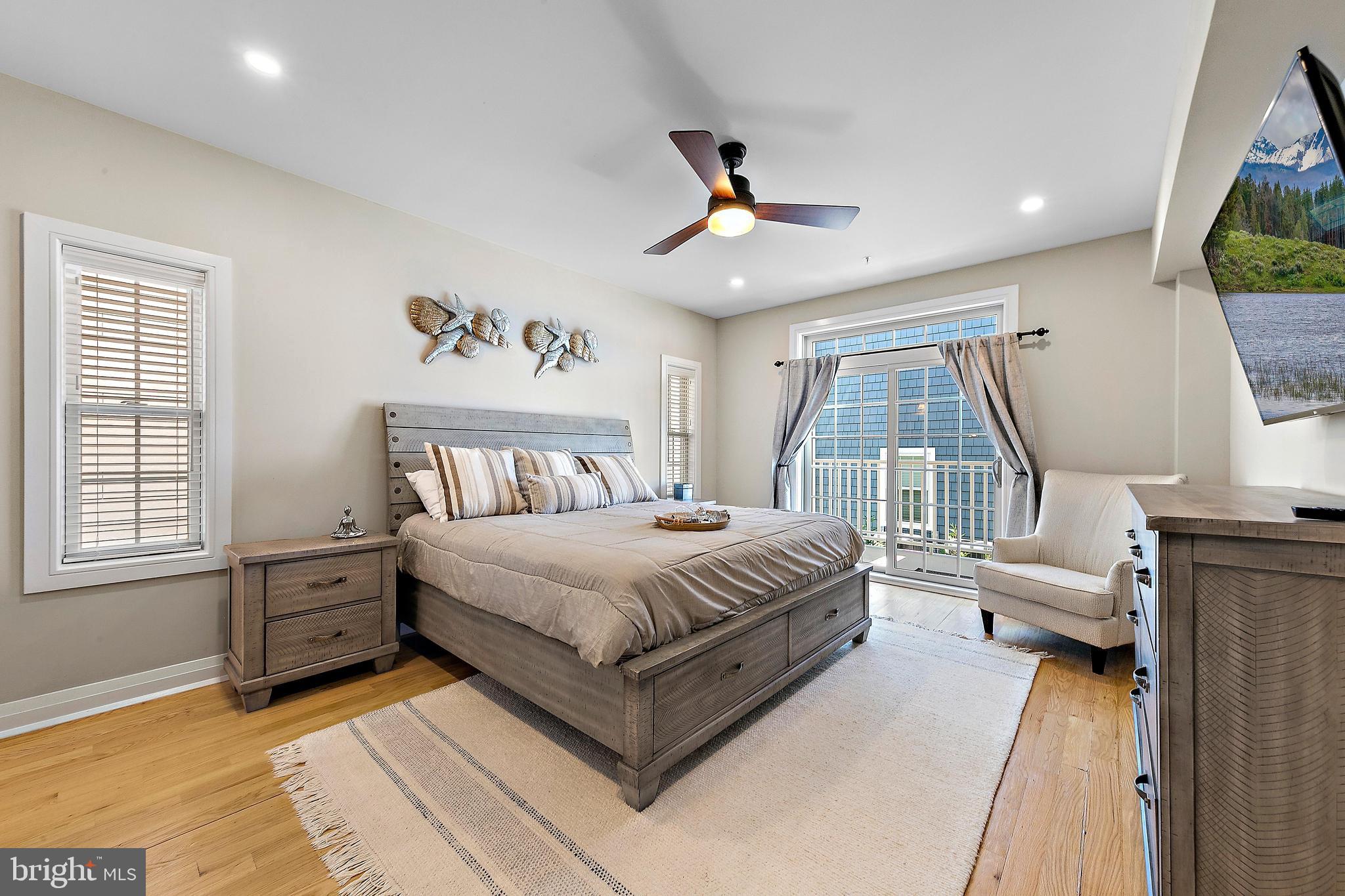 510 N Bay Ave #202