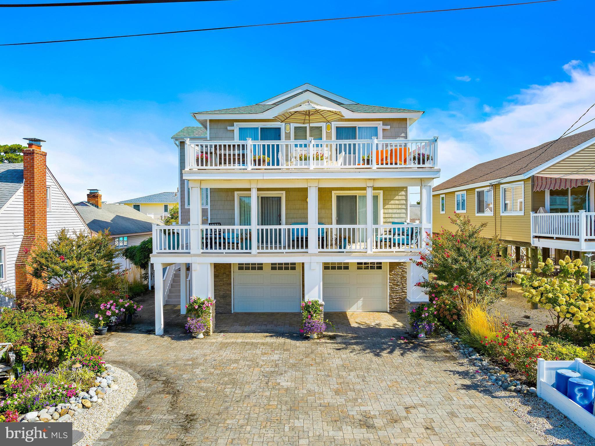 233 N 1ST STREET