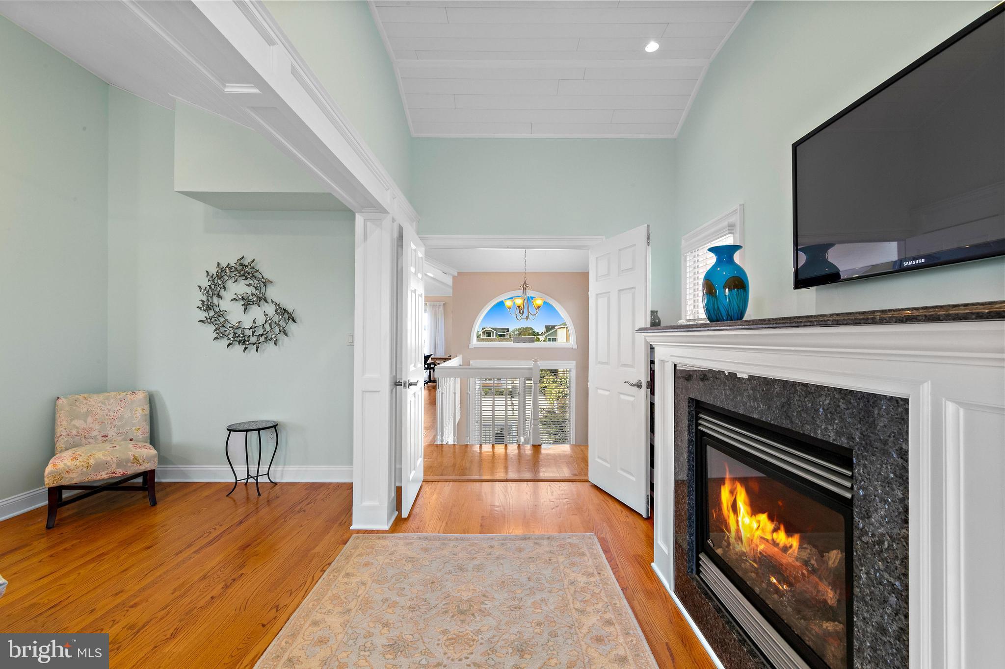 233 N 1ST STREET