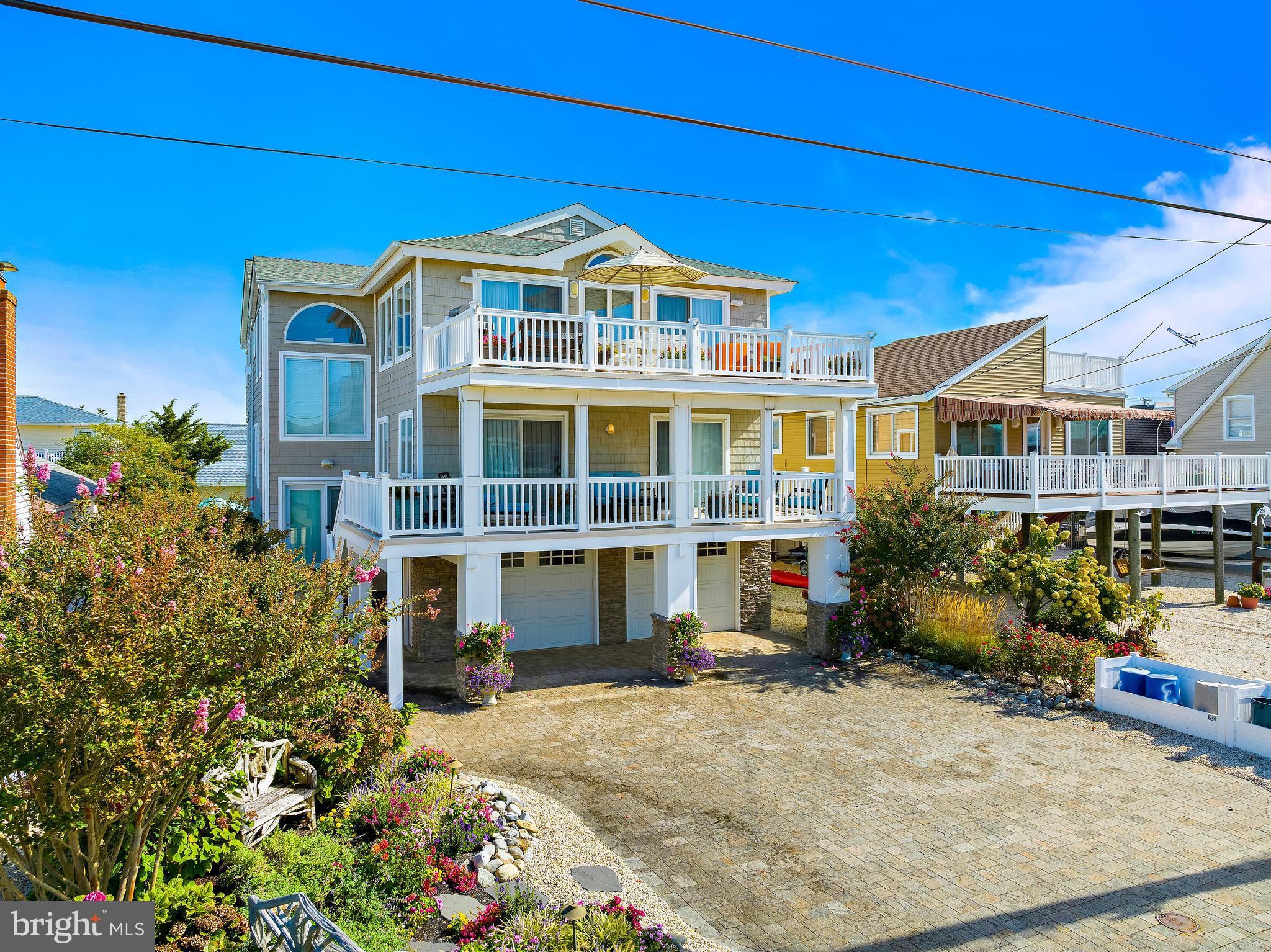 233 N 1ST STREET