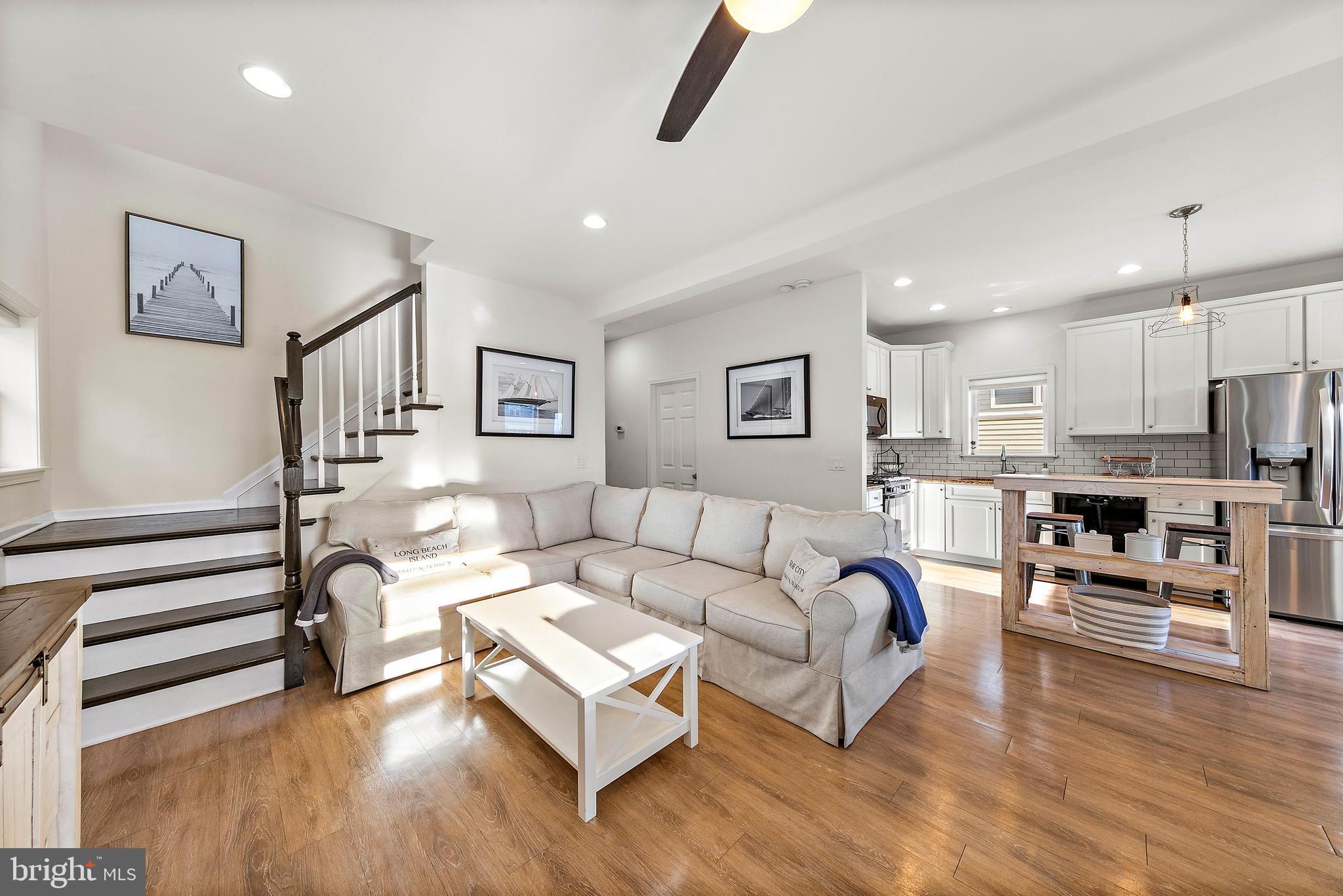 1405 N CENTRAL AVENUE
