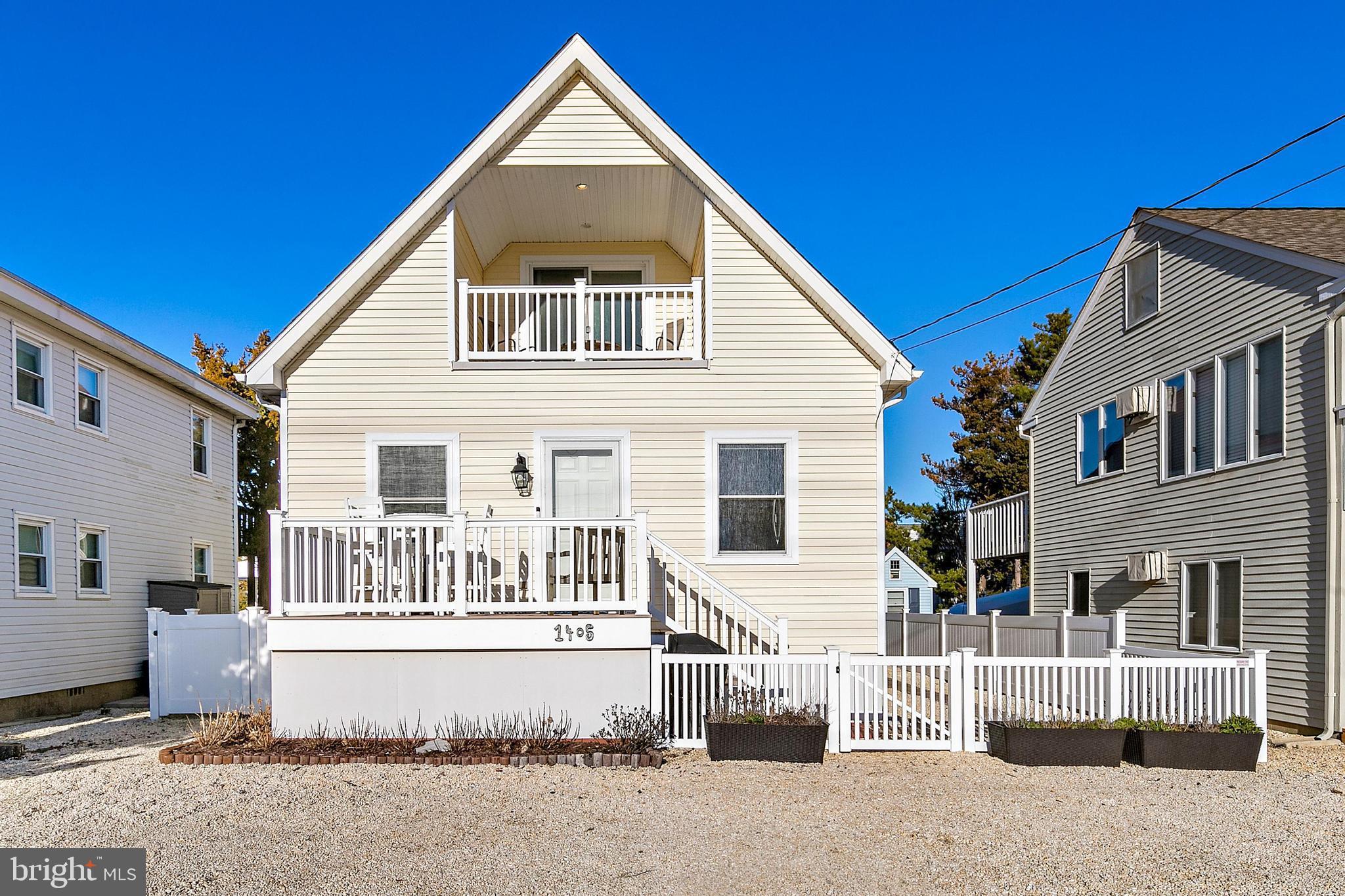 1405 N CENTRAL AVENUE