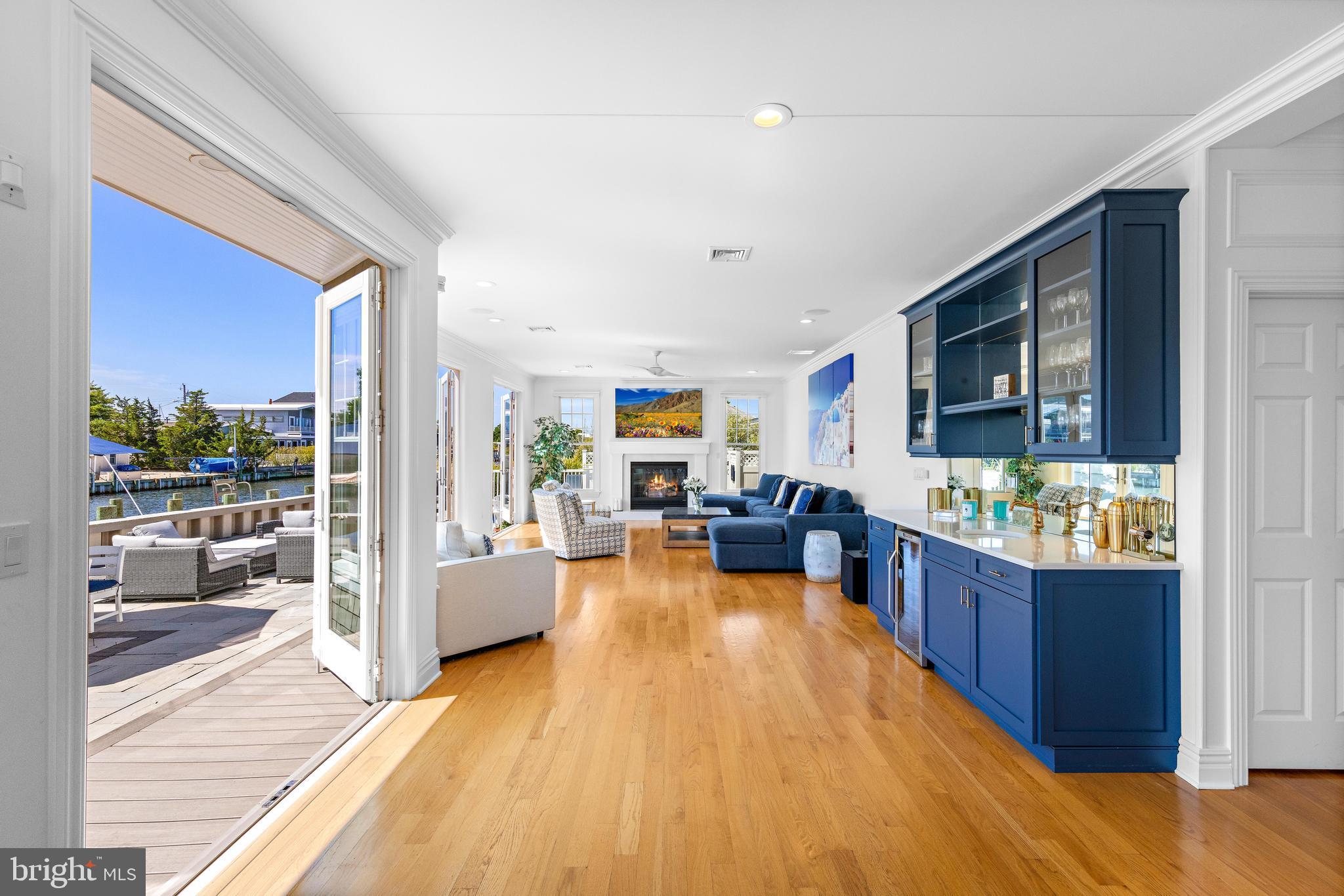 156 MARINA BOULEVARD