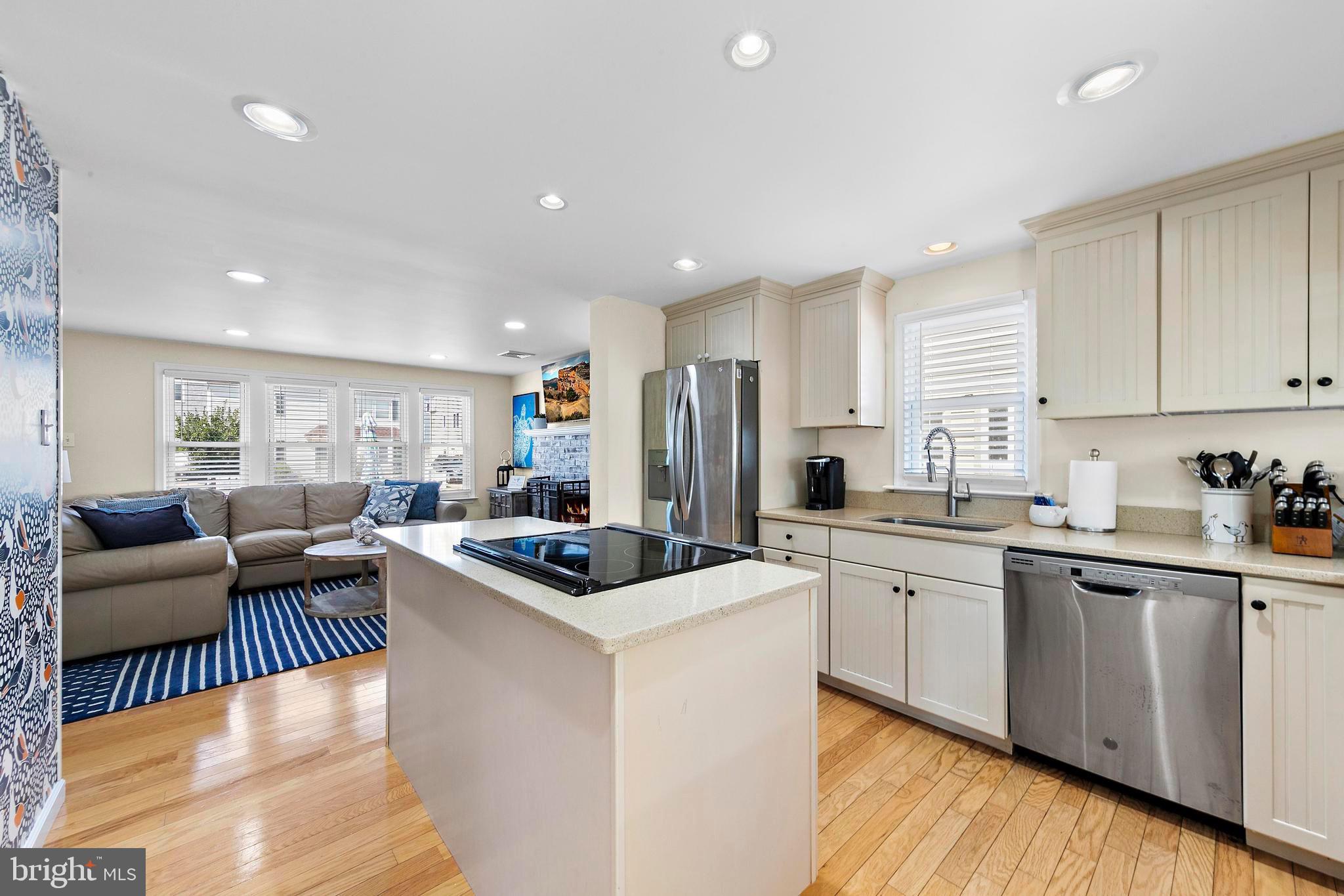 5 ALEXIS PLACE