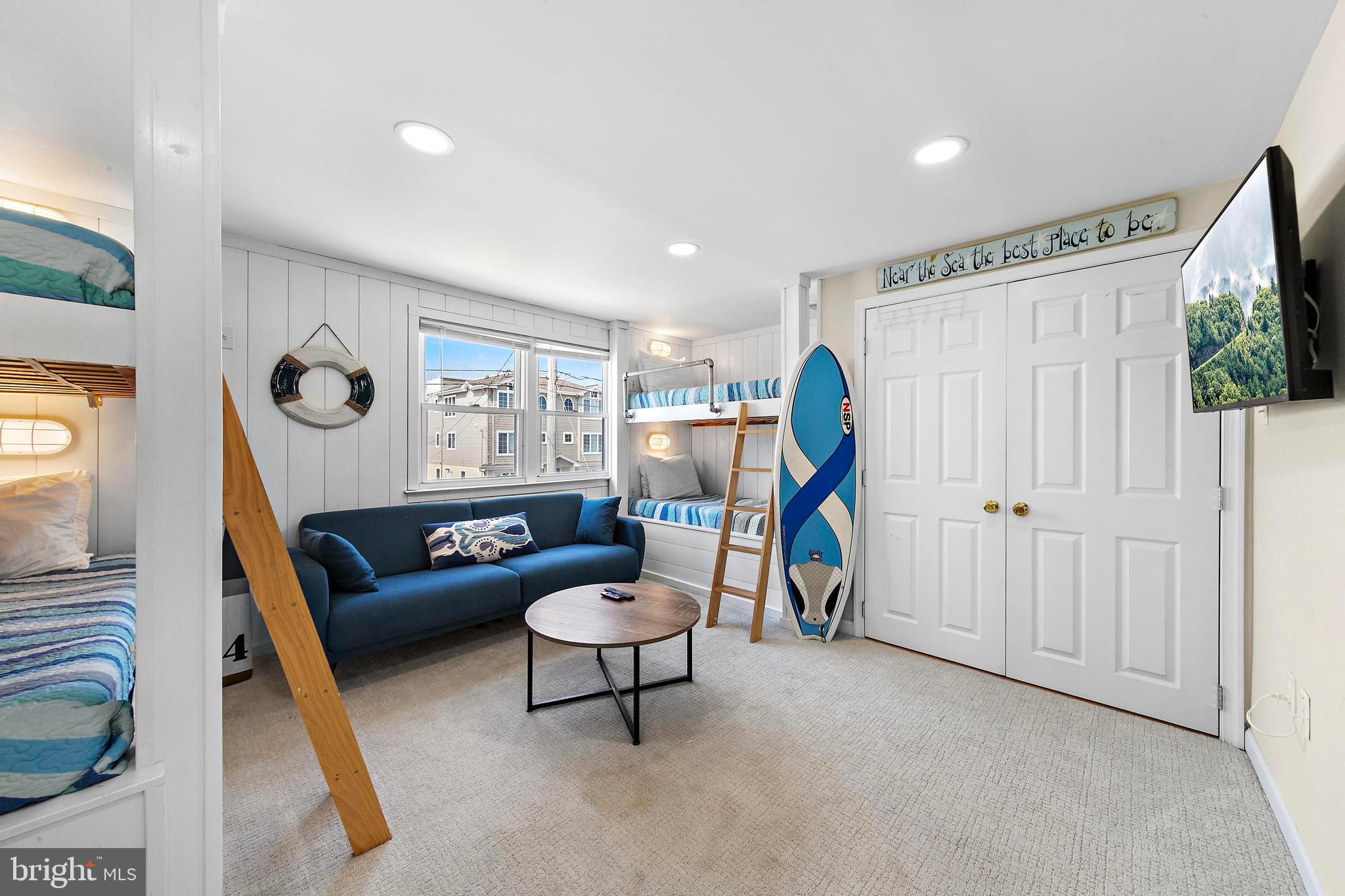 5 ALEXIS PLACE