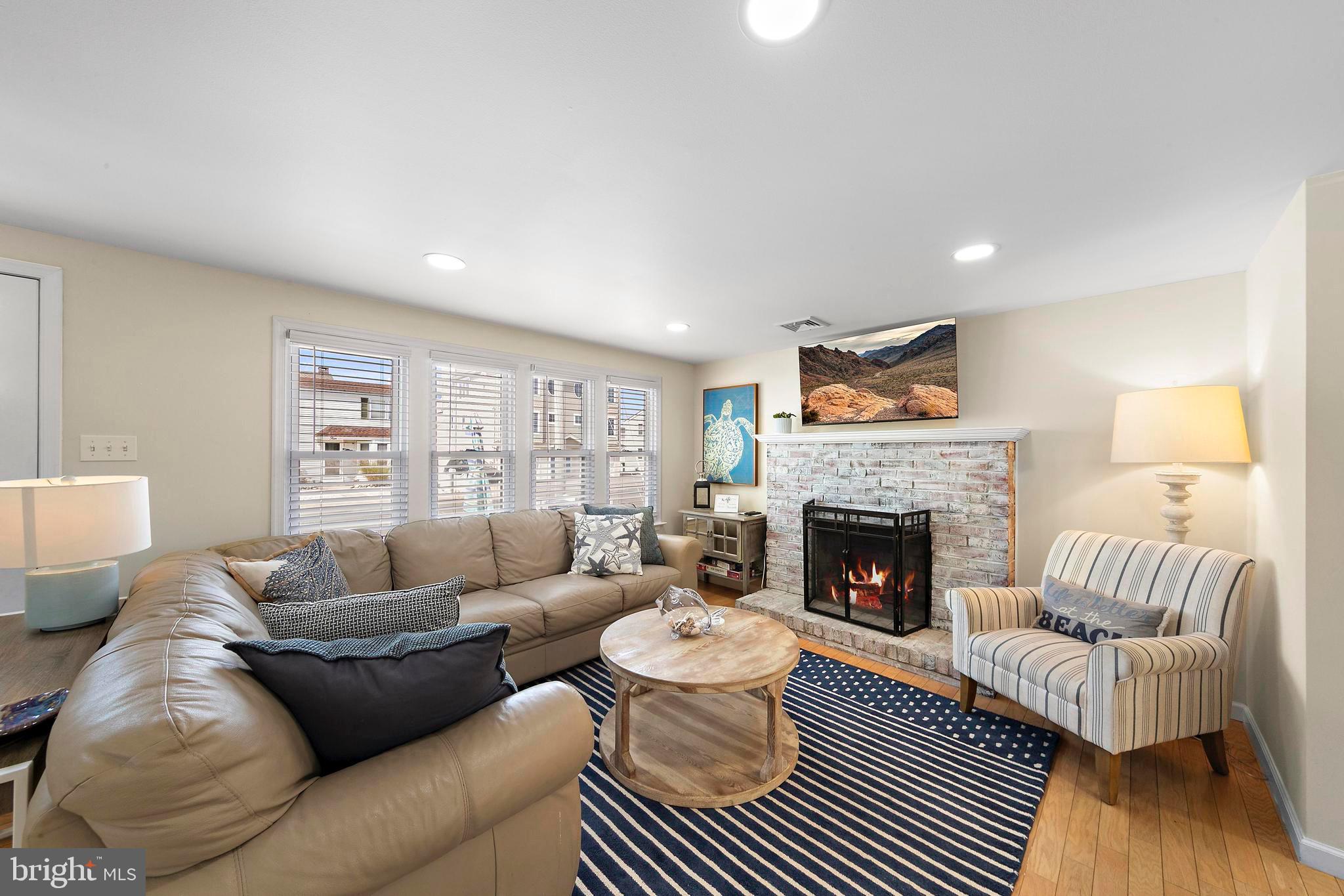 5 ALEXIS PLACE