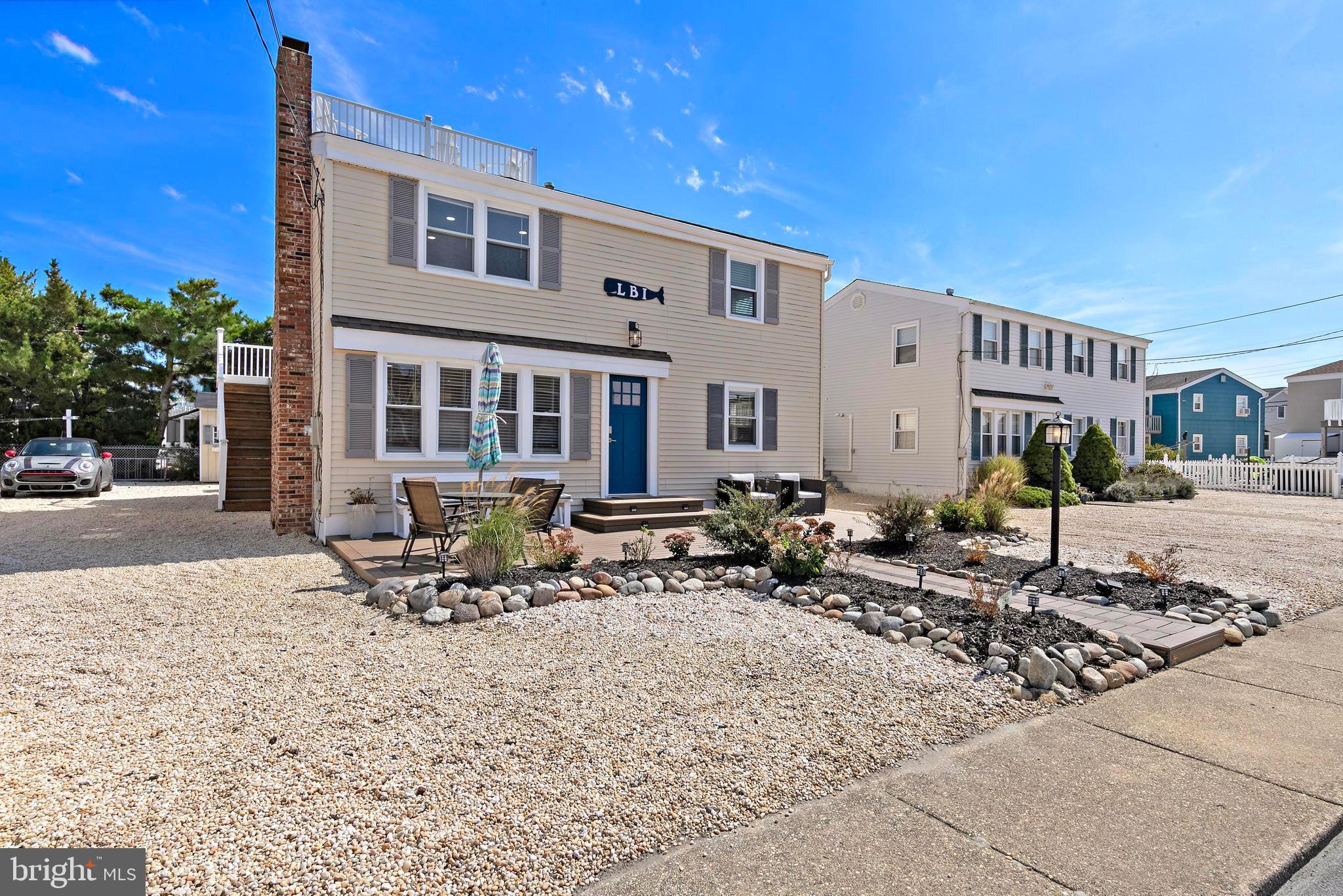 5 ALEXIS PLACE