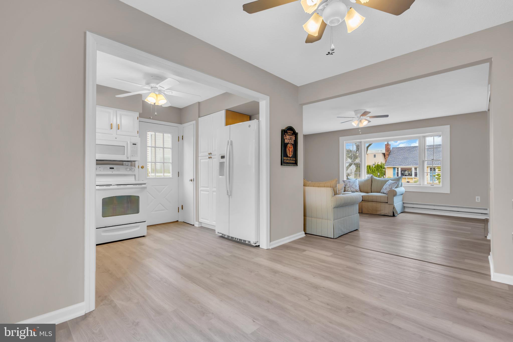 358 W 6TH STREET