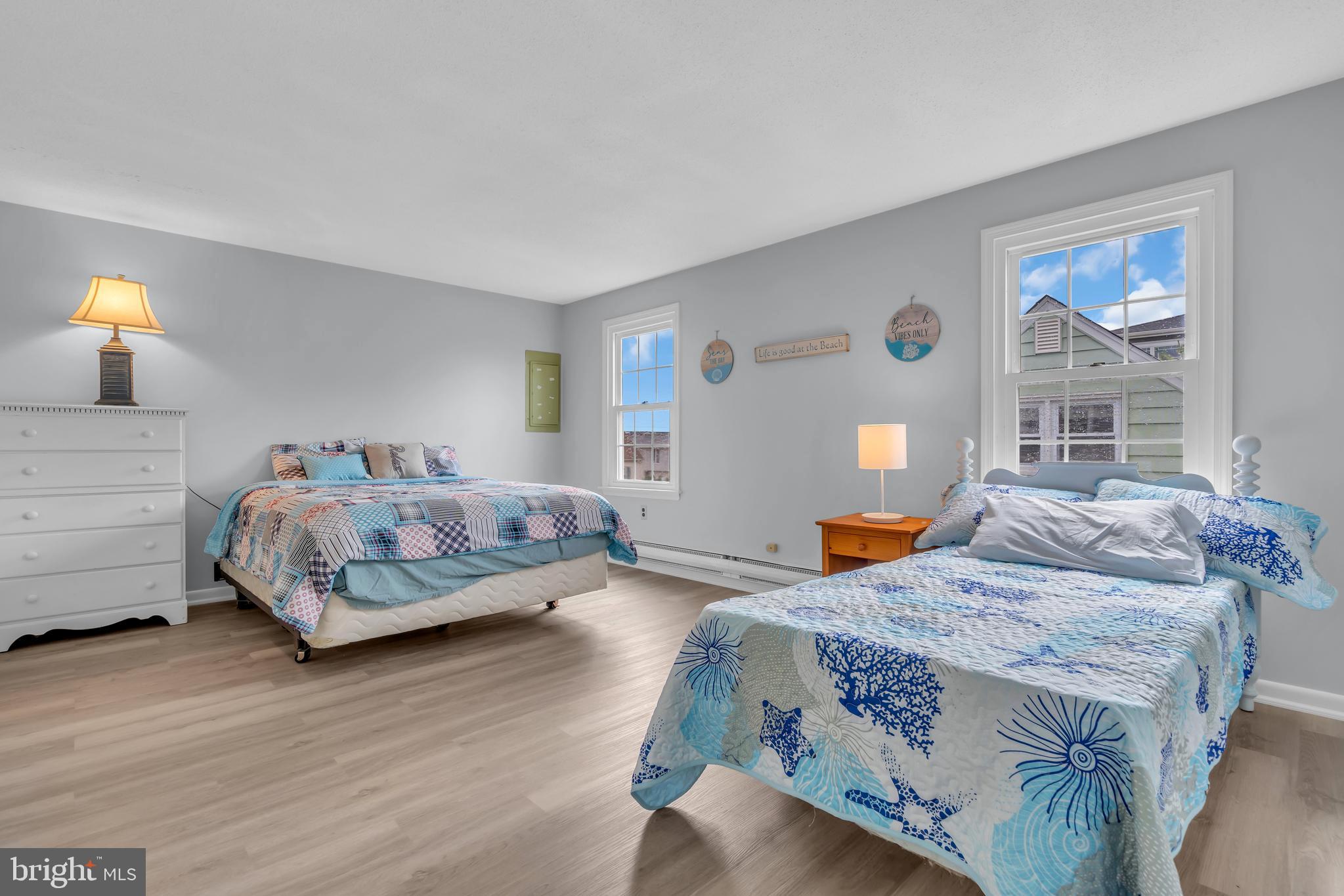 358 W 6TH STREET
