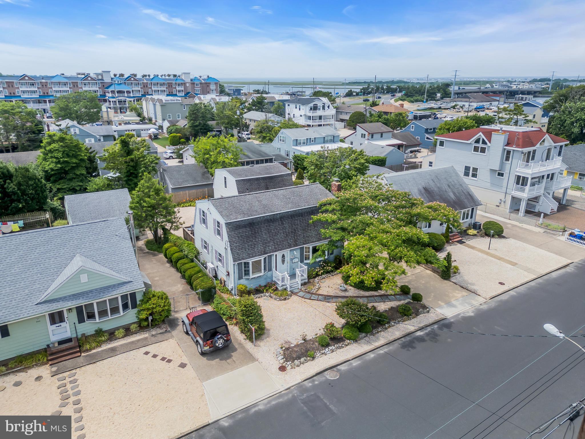 358 W 6TH STREET