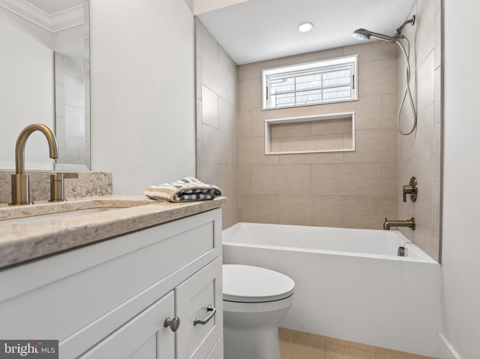 7 W COHASSET ROAD A