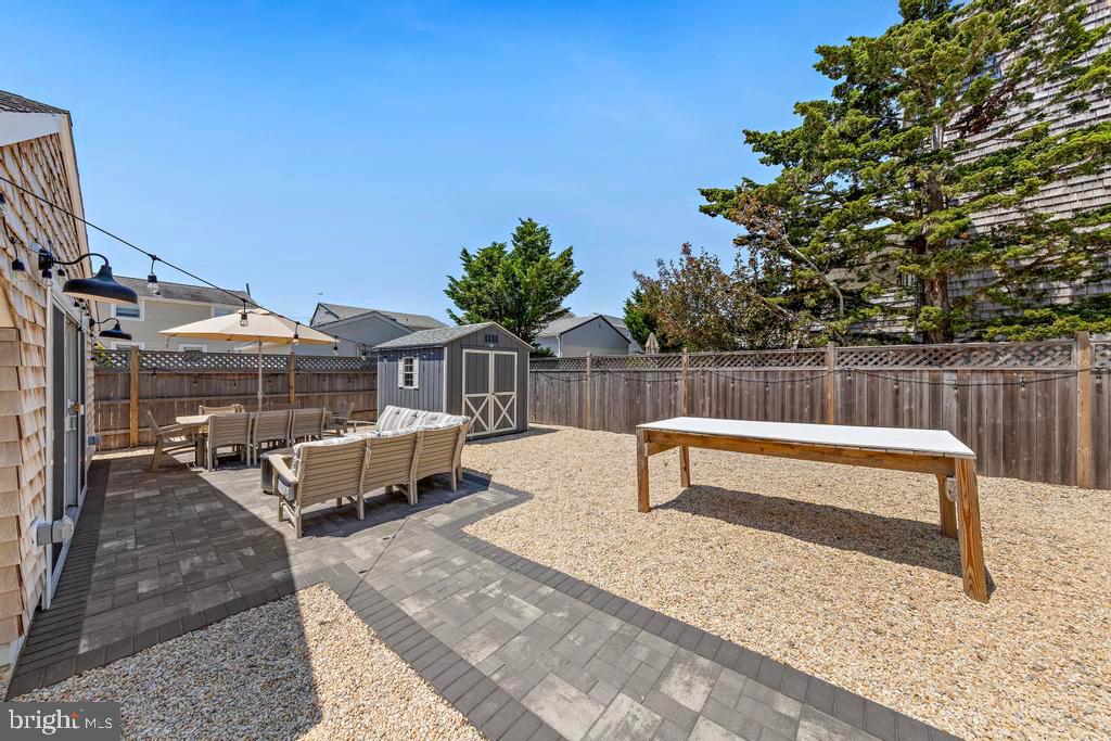 424 IROQUOIS AVENUE