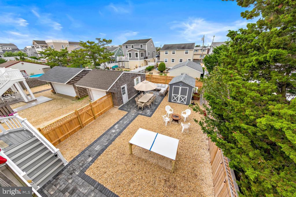 424 IROQUOIS AVENUE