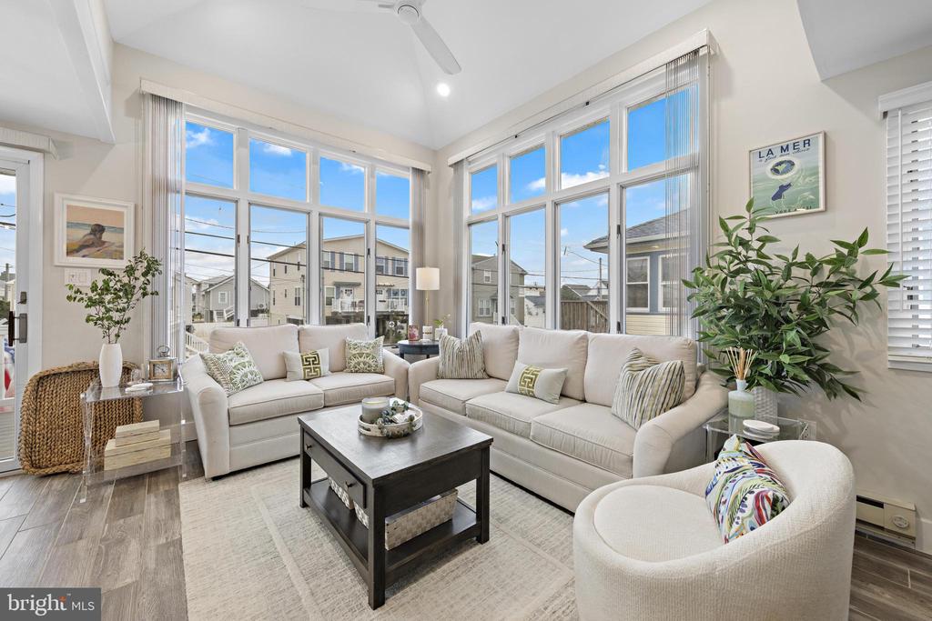 30 W WINIFRED AVENUE
