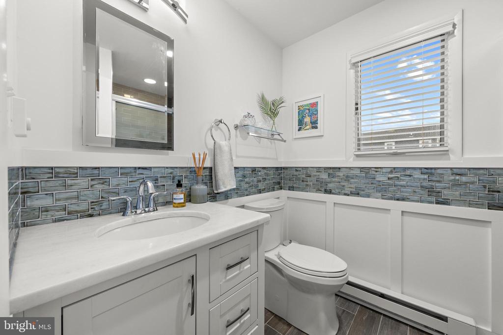 30 W WINIFRED AVENUE
